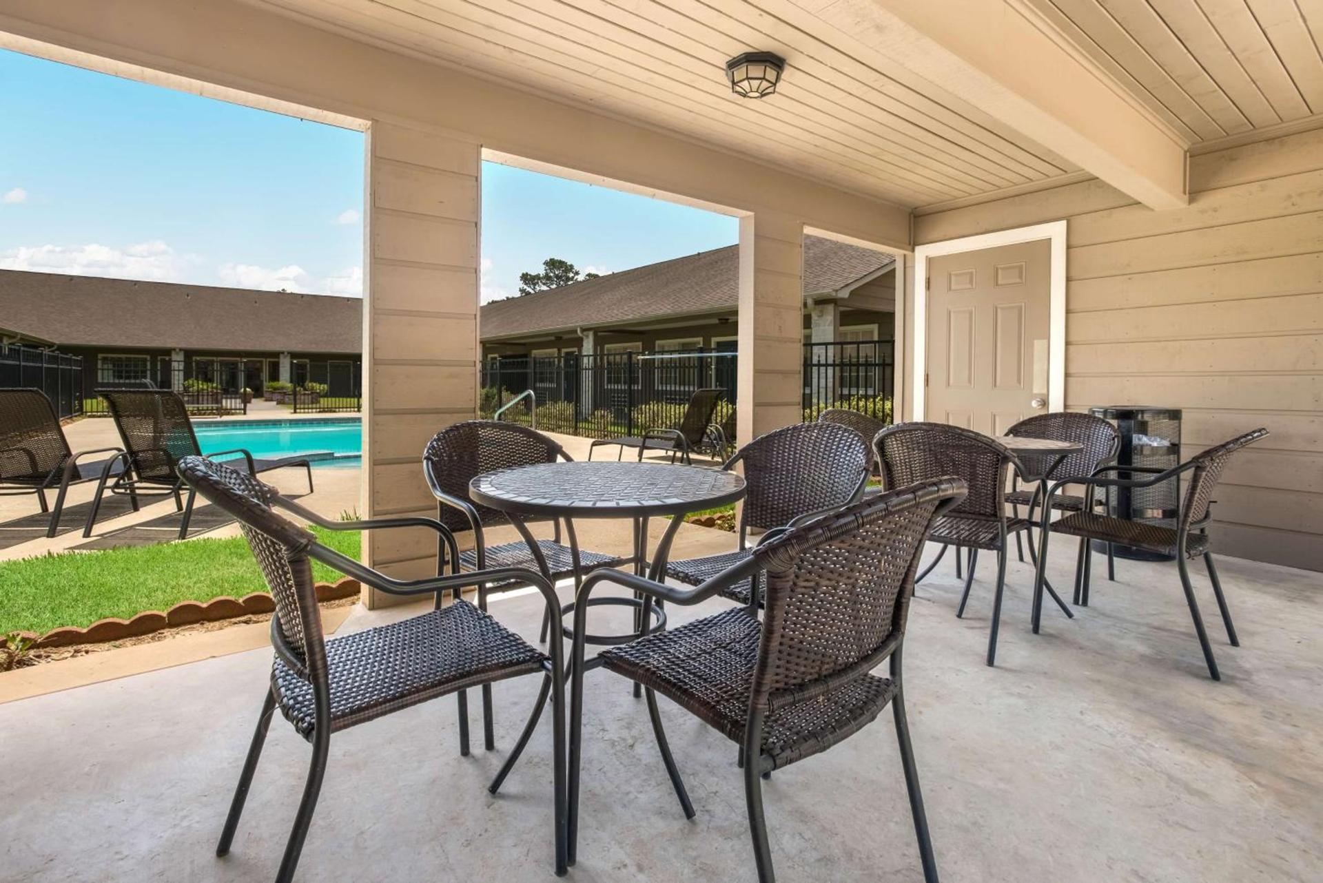 SureStay Hotel by Best Western Leesville photo 9
