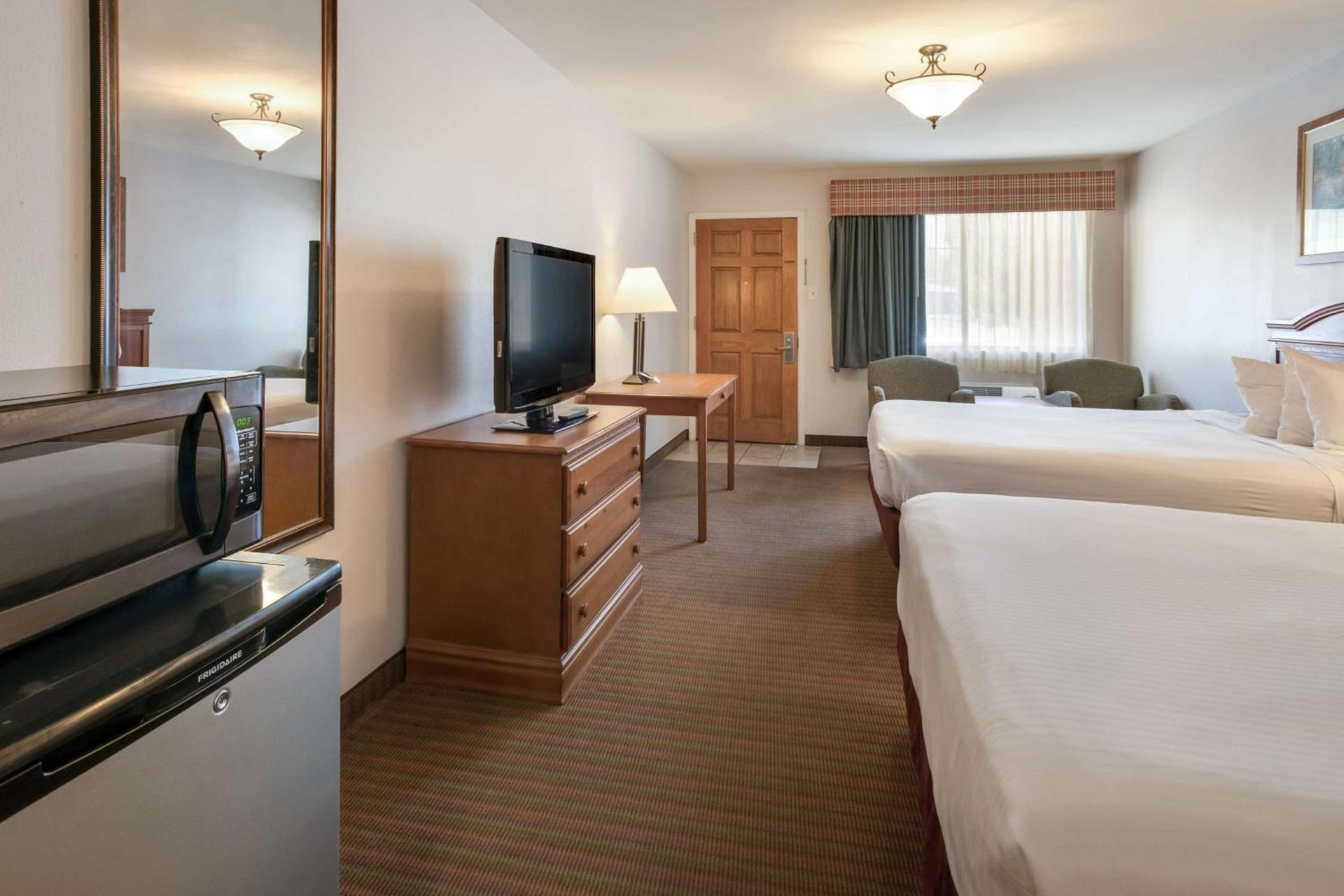 SureStay Hotel by Best Western Leesville photo 21