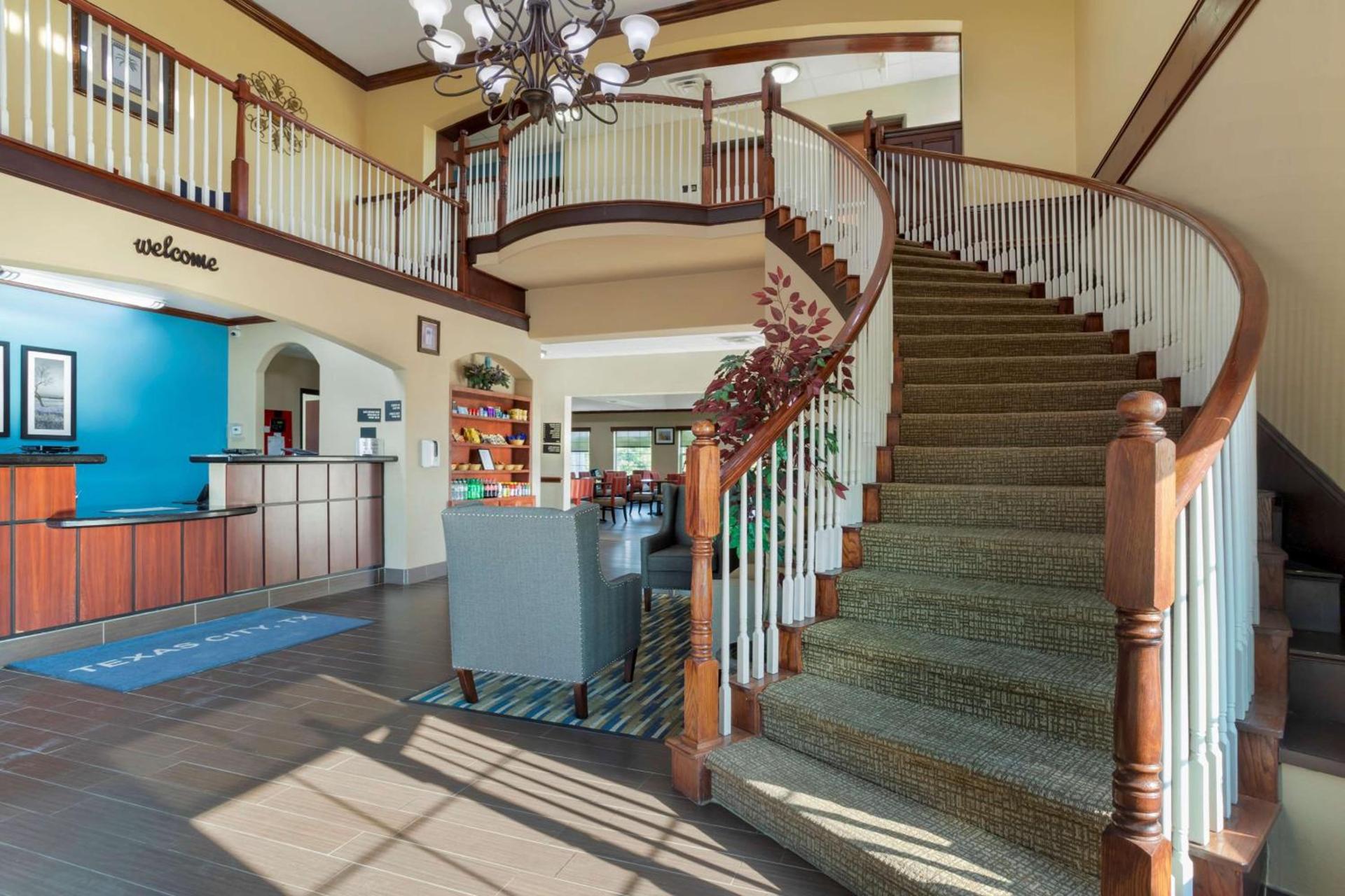 Best Western Texas City photo 33