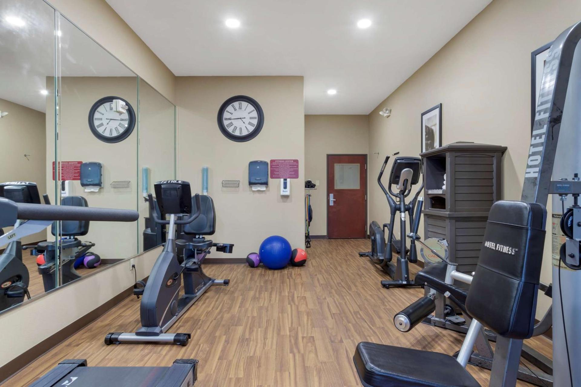 Best Western Texas City photo 28
