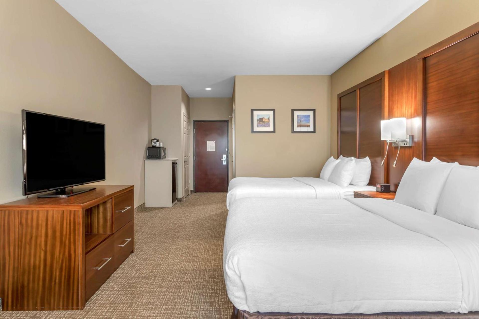 Best Western Texas City photo 11