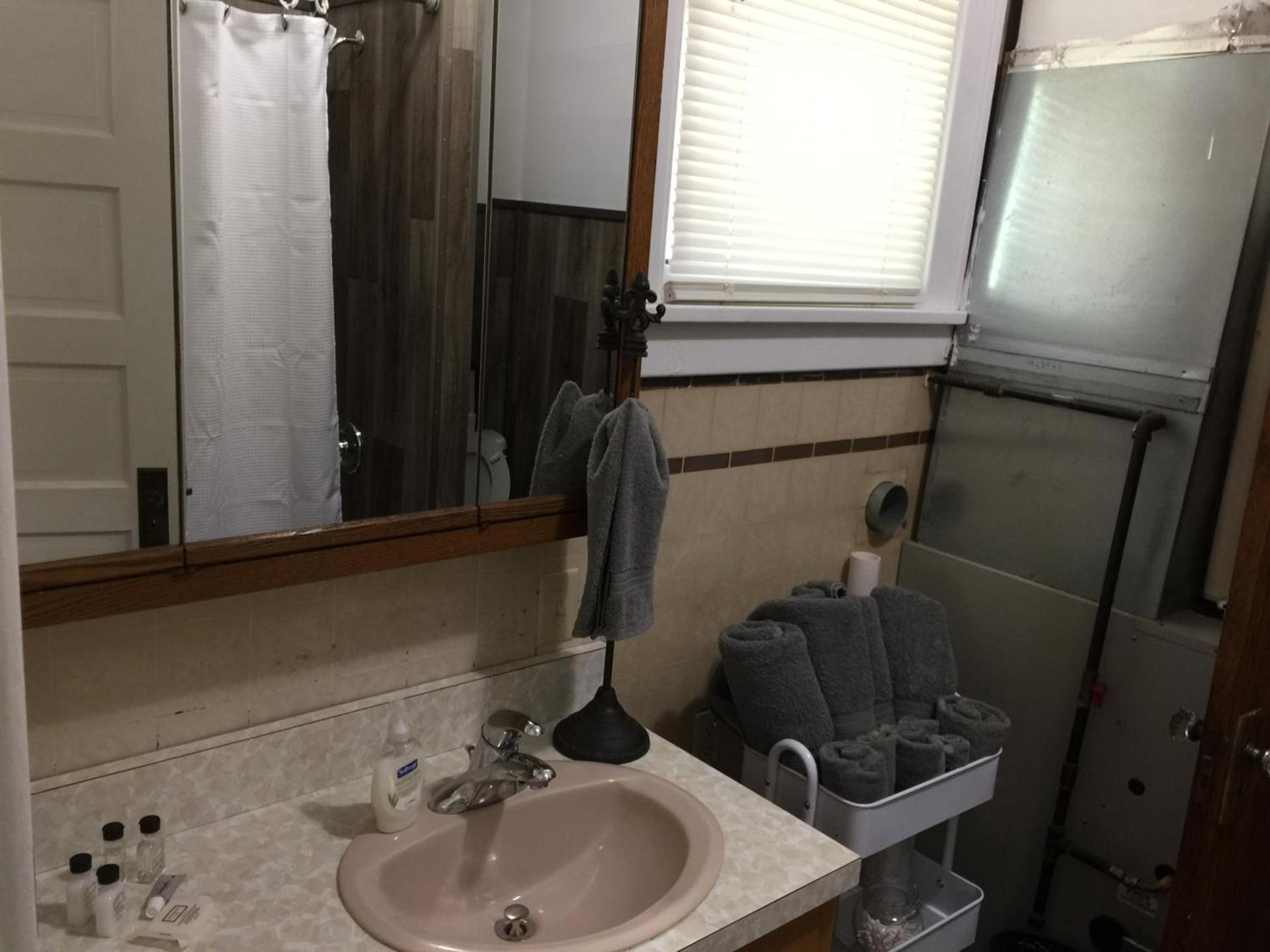 East Side Motel & Cabins photo 20