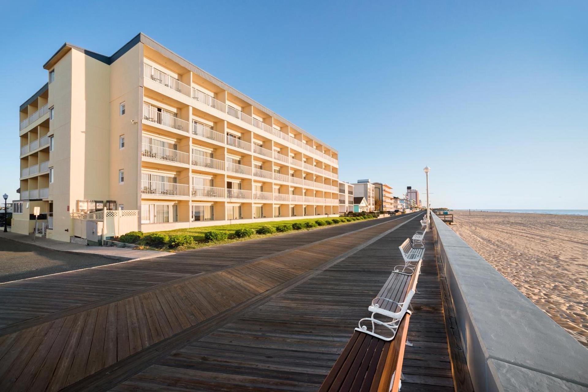 Howard Johnson by Wyndham Ocean City Oceanfront photo 46