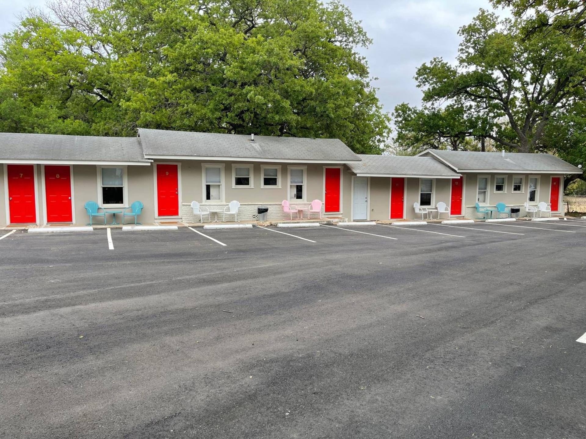 Frederick Motel photo 3