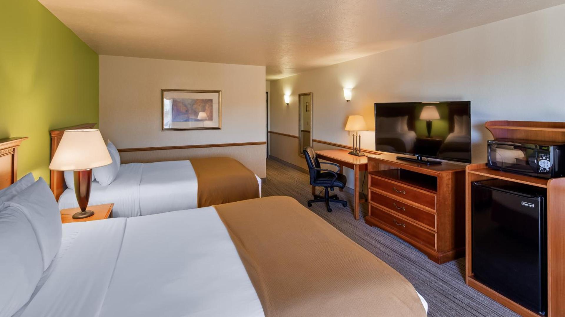 Apple Tree Inn; SureStay Collection by Best Western photo 20