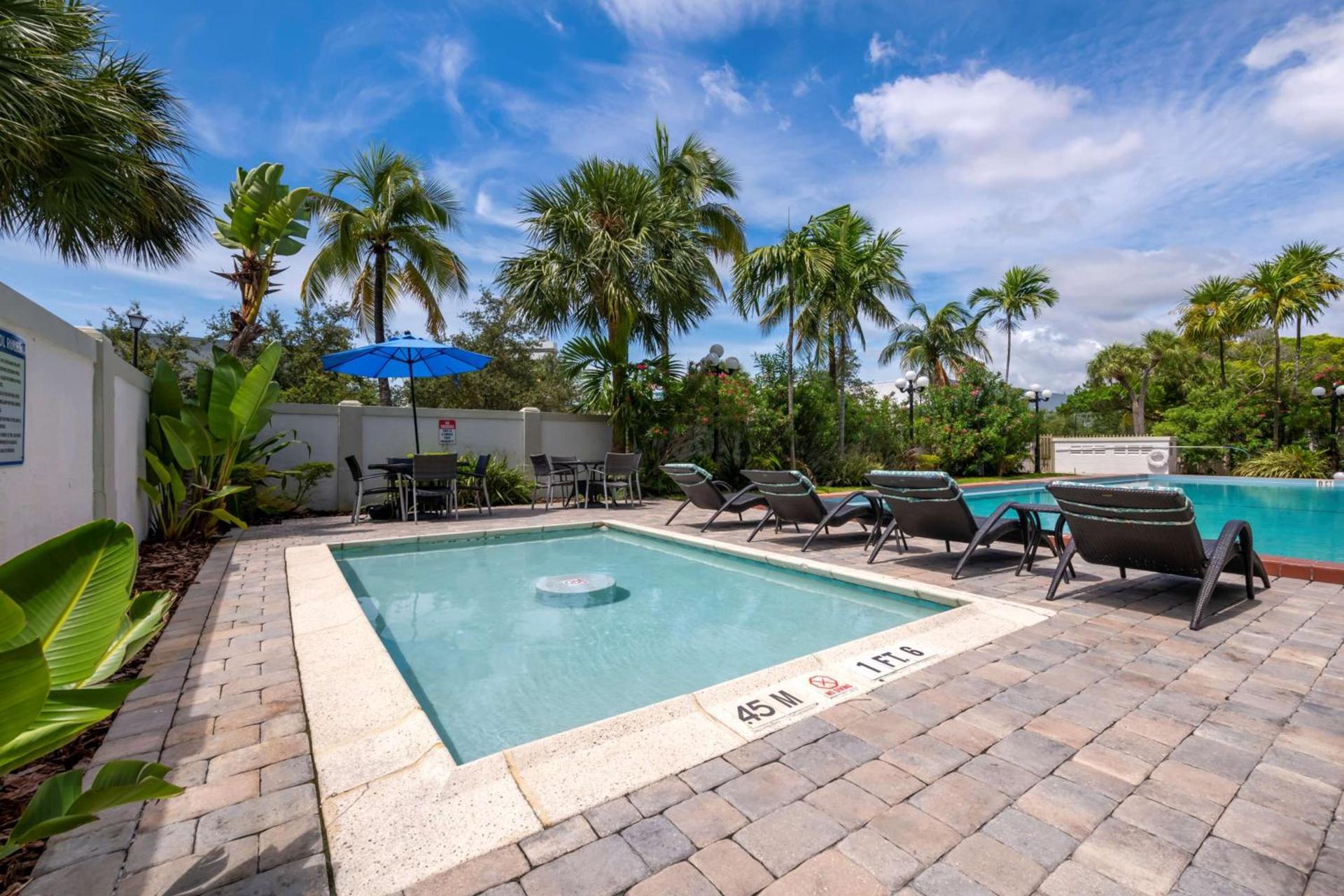 Best Western Plus North Miami-Bal Harbour photo 8