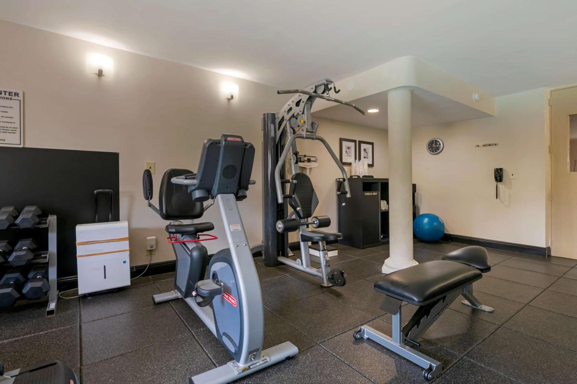 Best Western Plus North Miami-Bal Harbour photo 36