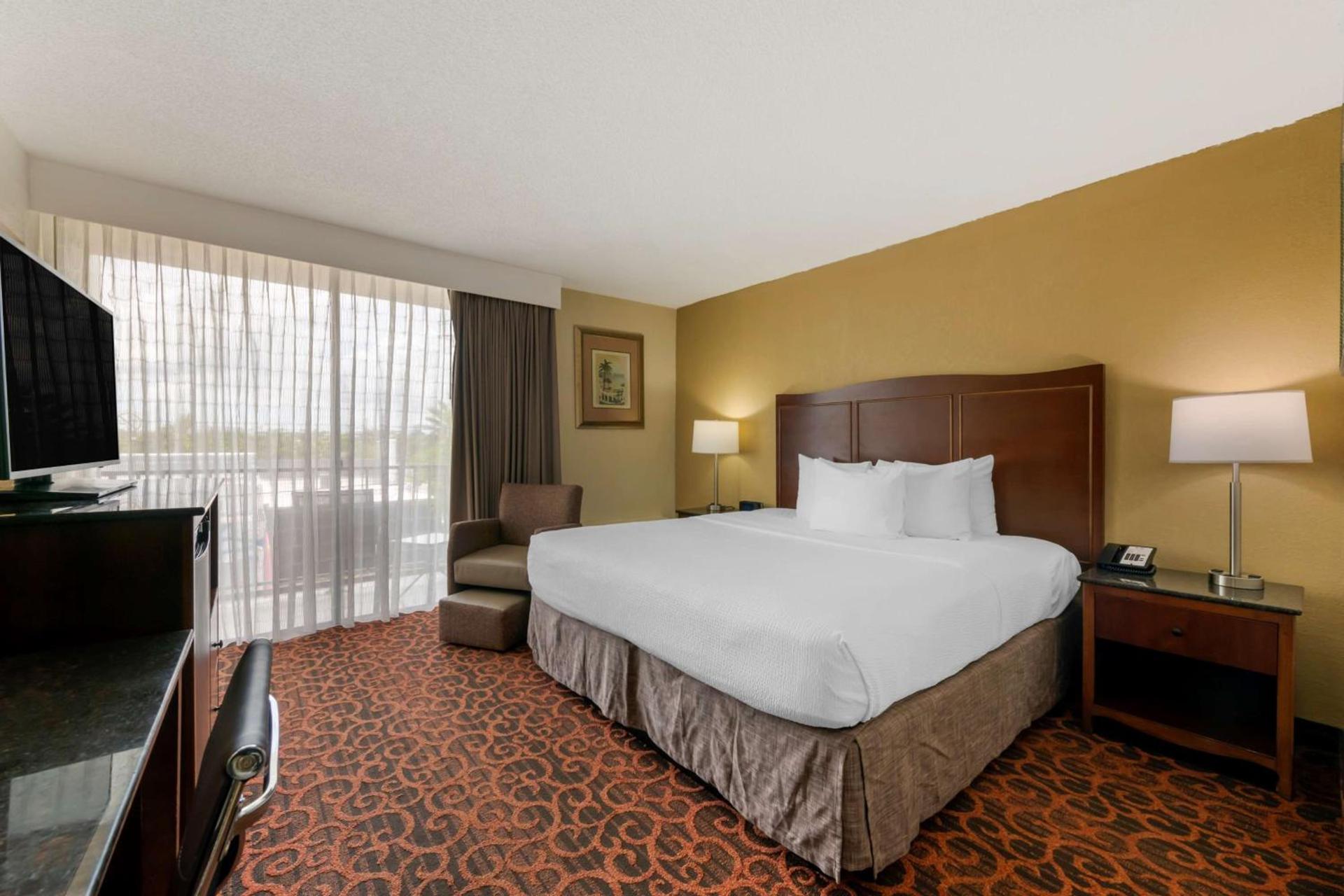 Best Western Plus North Miami-Bal Harbour photo 13