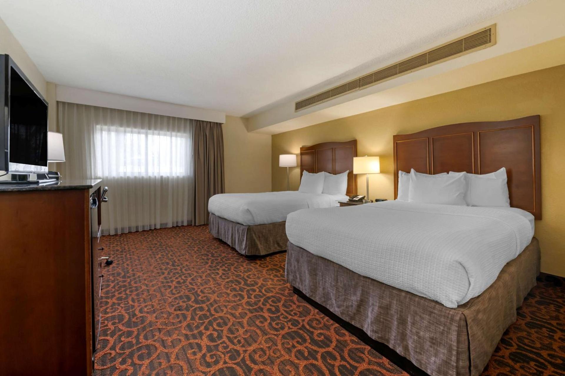 Best Western Plus North Miami-Bal Harbour photo 23