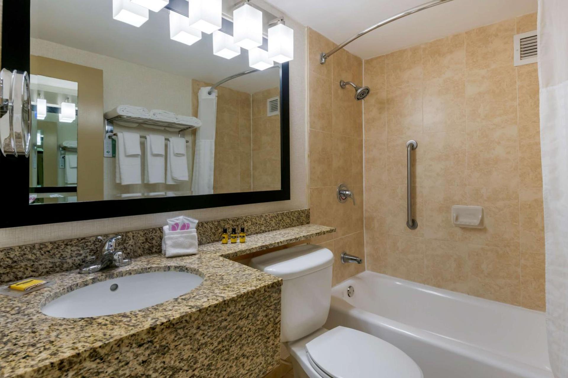 Best Western Plus North Miami-Bal Harbour photo 30