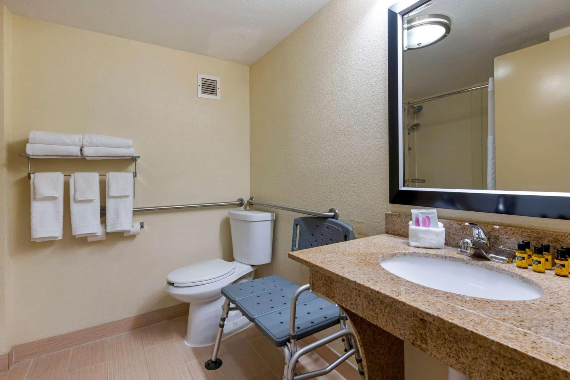 Best Western Plus North Miami-Bal Harbour photo 34