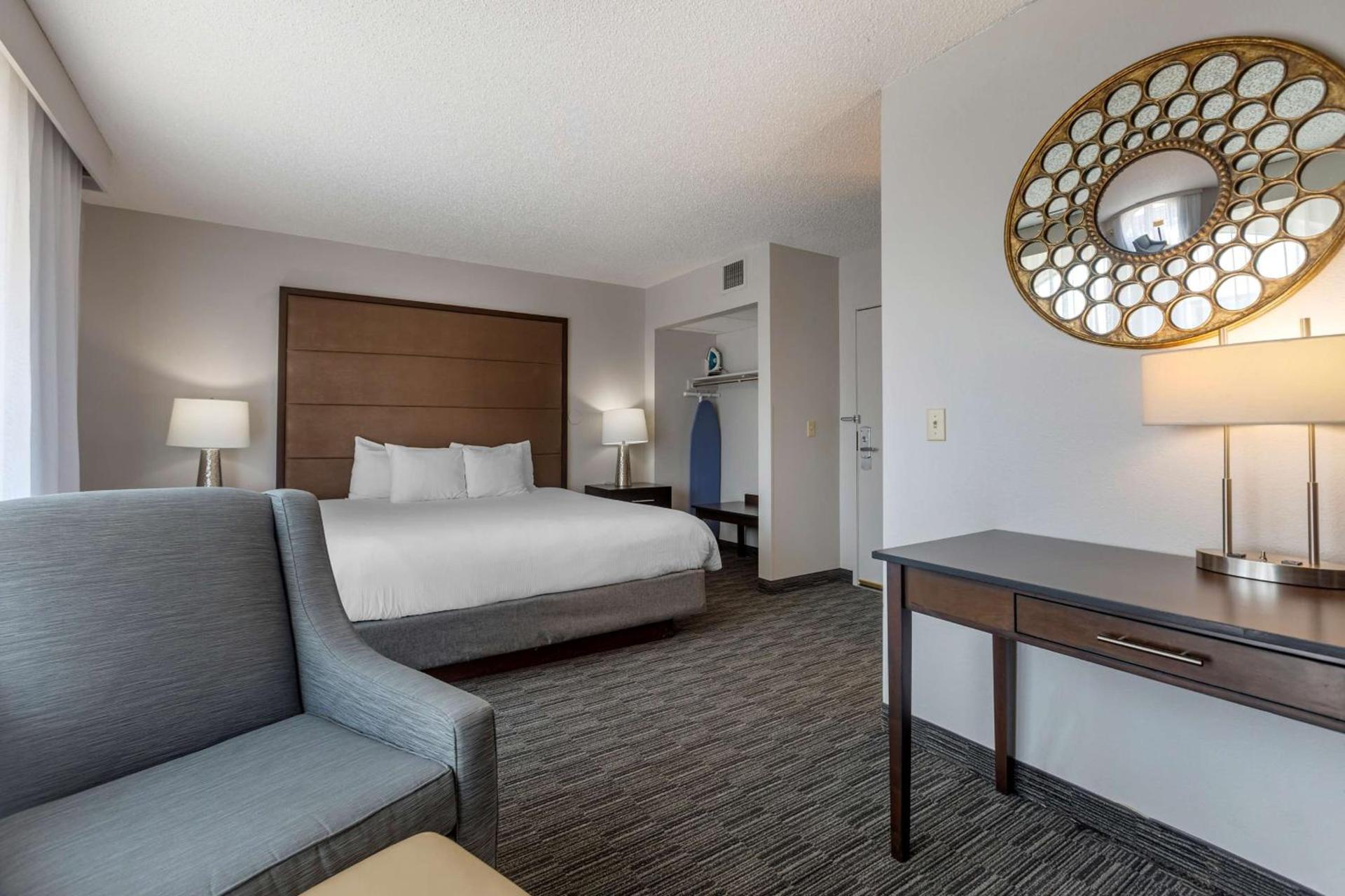 Best Western Plus Como Park Hotel photo 30