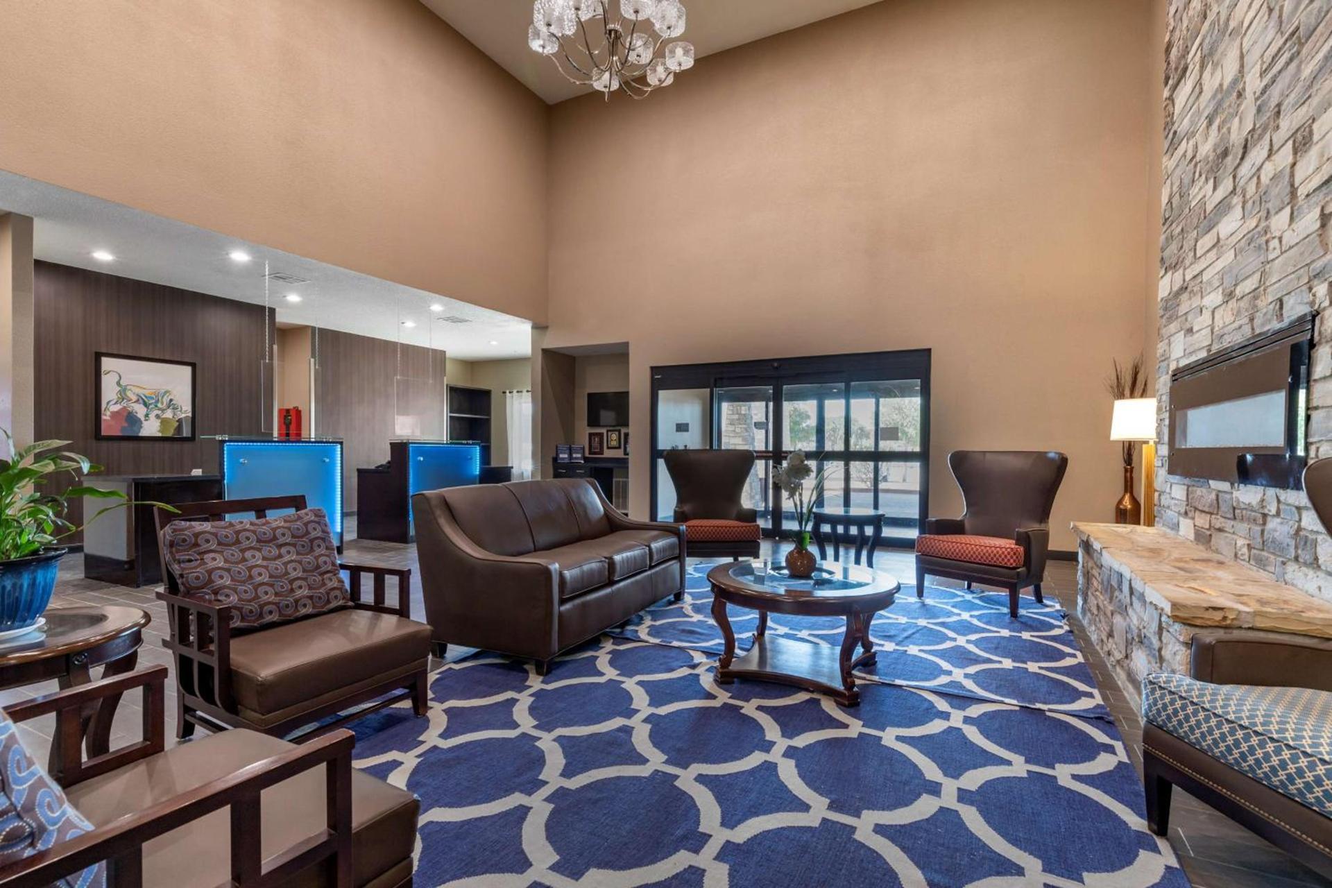 Best Western Plus Big Lake Inn photo 3