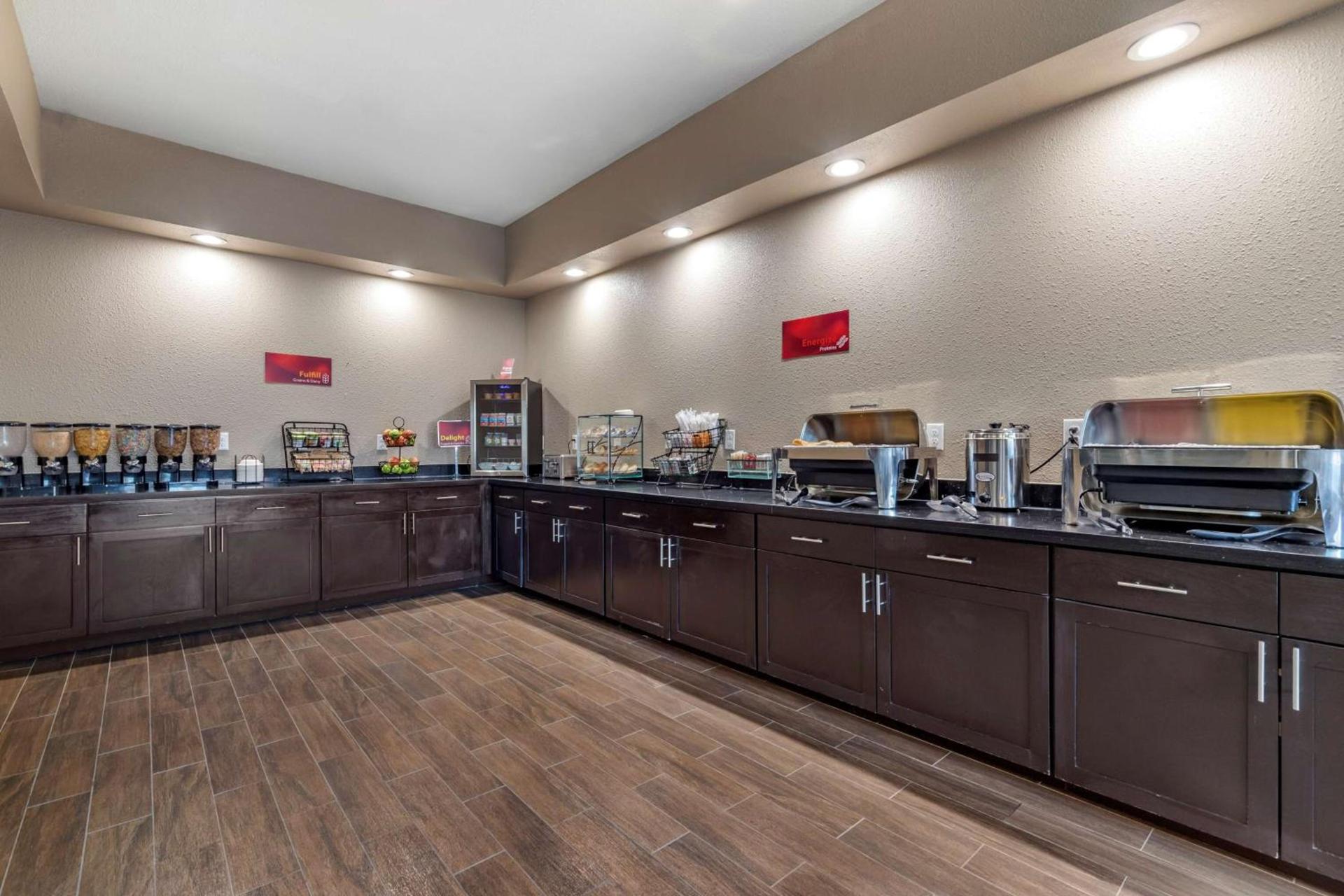 Best Western Plus Big Lake Inn photo 28