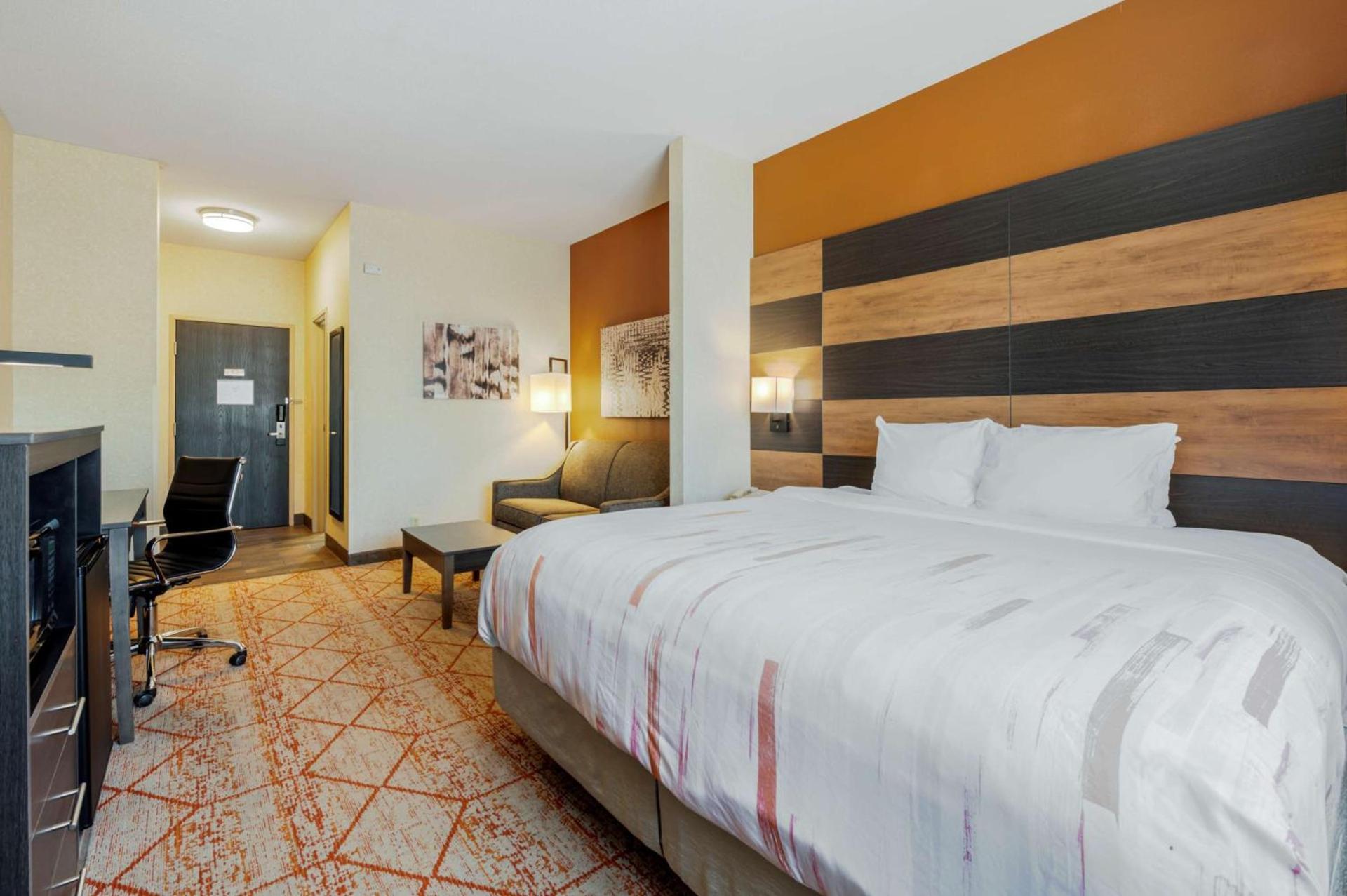 Best Western Plus Warsaw photo 3