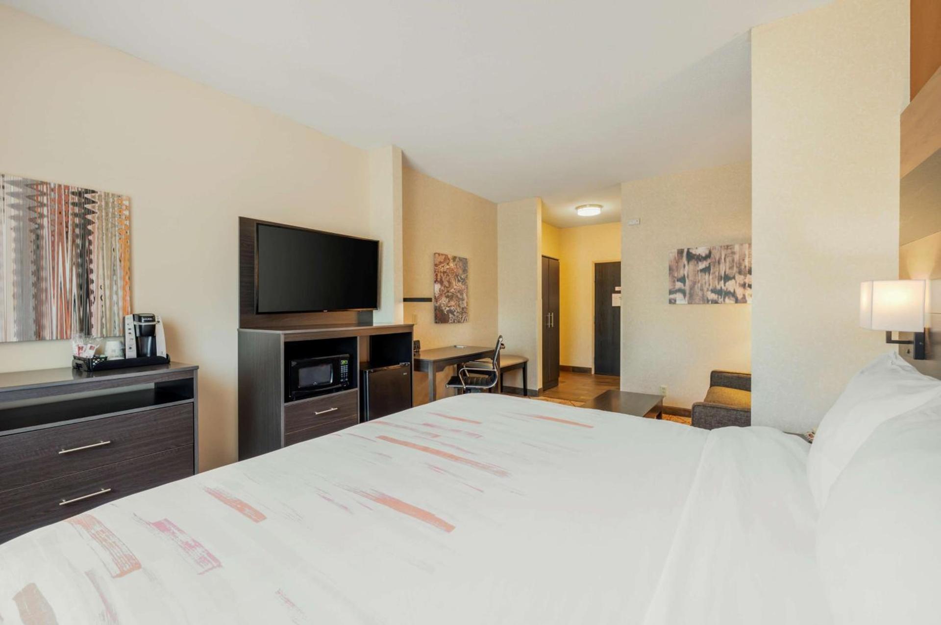 Best Western Plus Warsaw photo 12