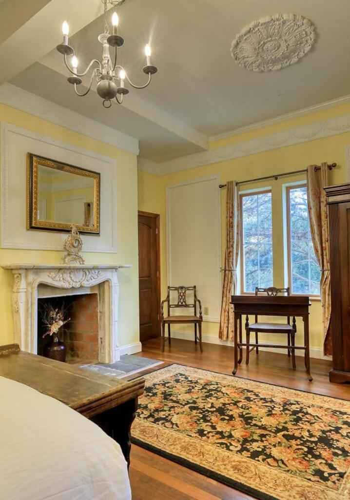 Wedmore Place photo 81