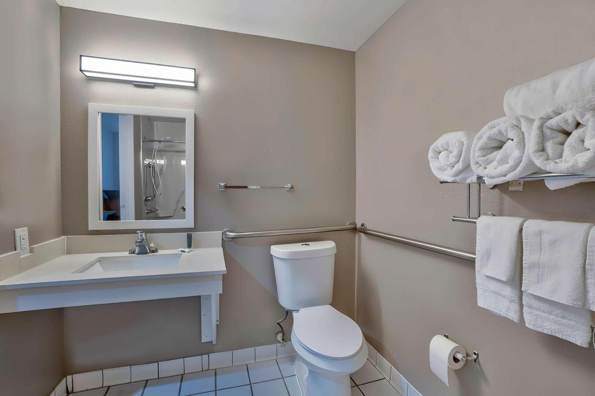 Motel 6-Denison, TX photo 17