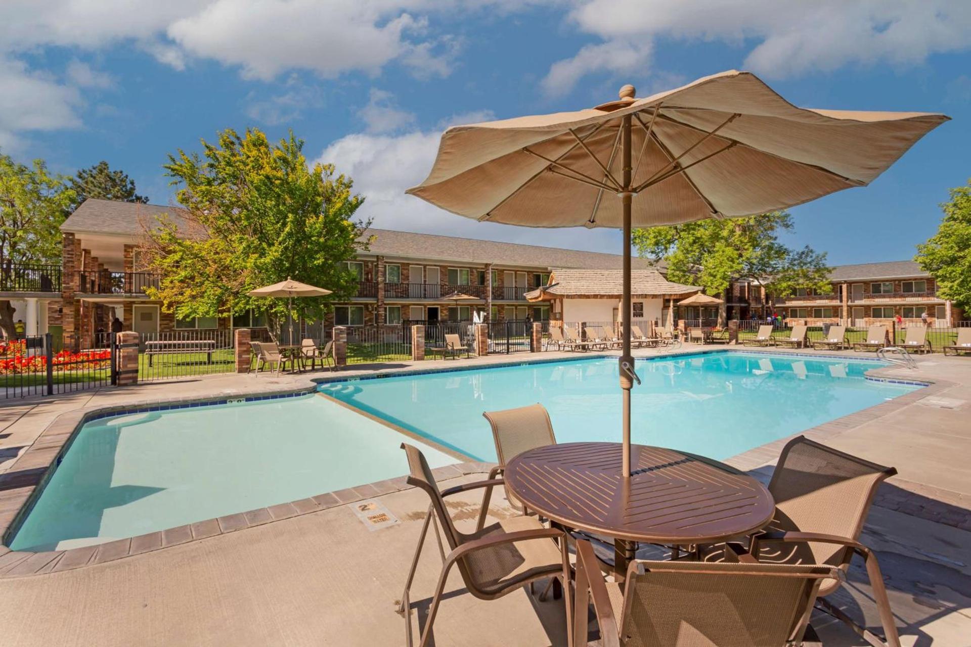 Best Western Plus Burley Inn & Convention Center photo 2