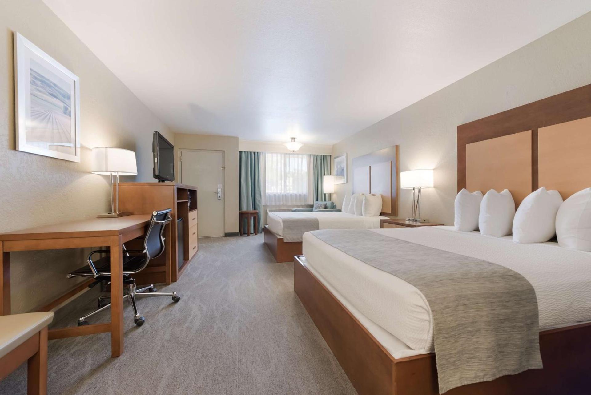 Best Western Foothills Inn photo 16
