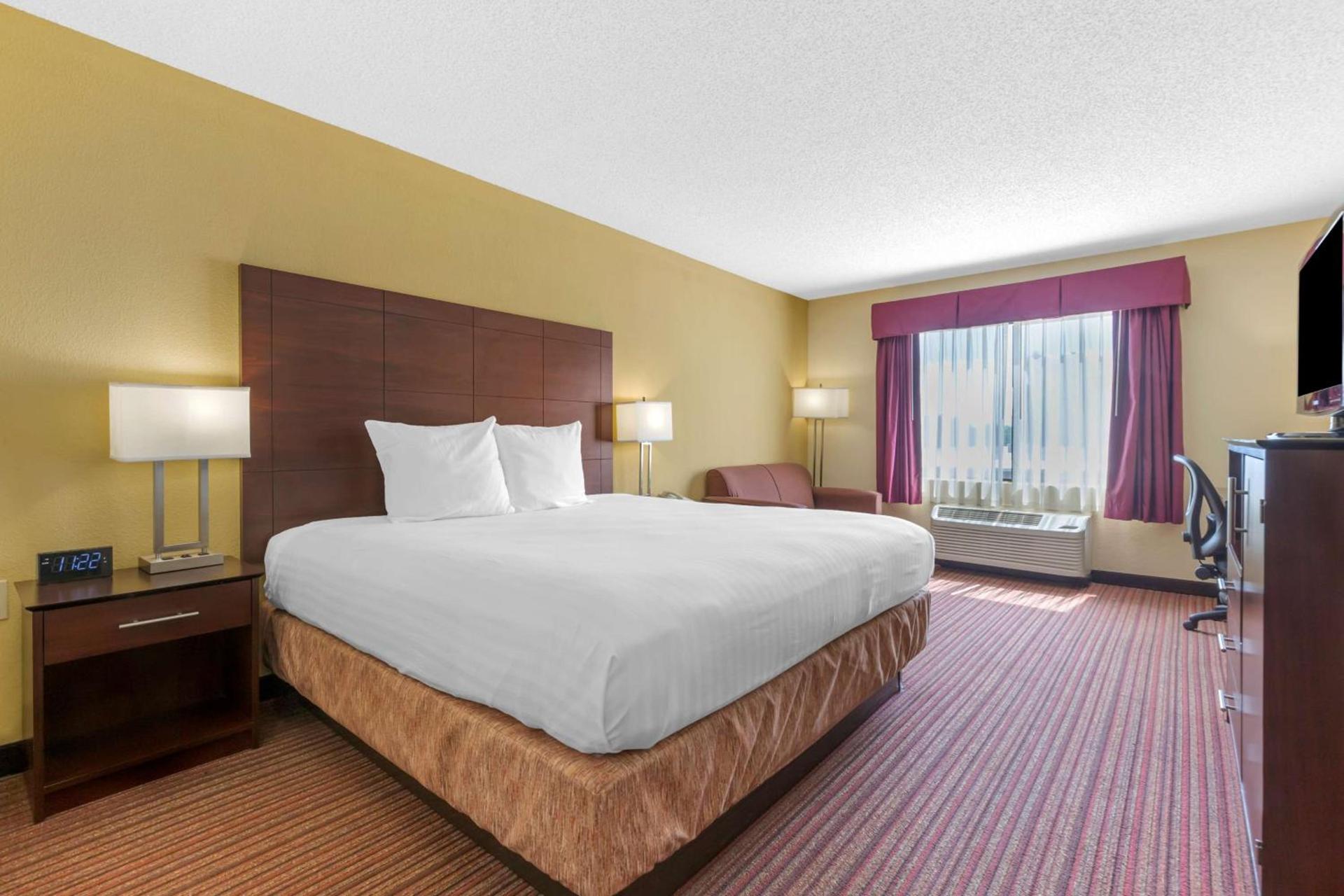 Best Western Seneca-Clemson photo 15
