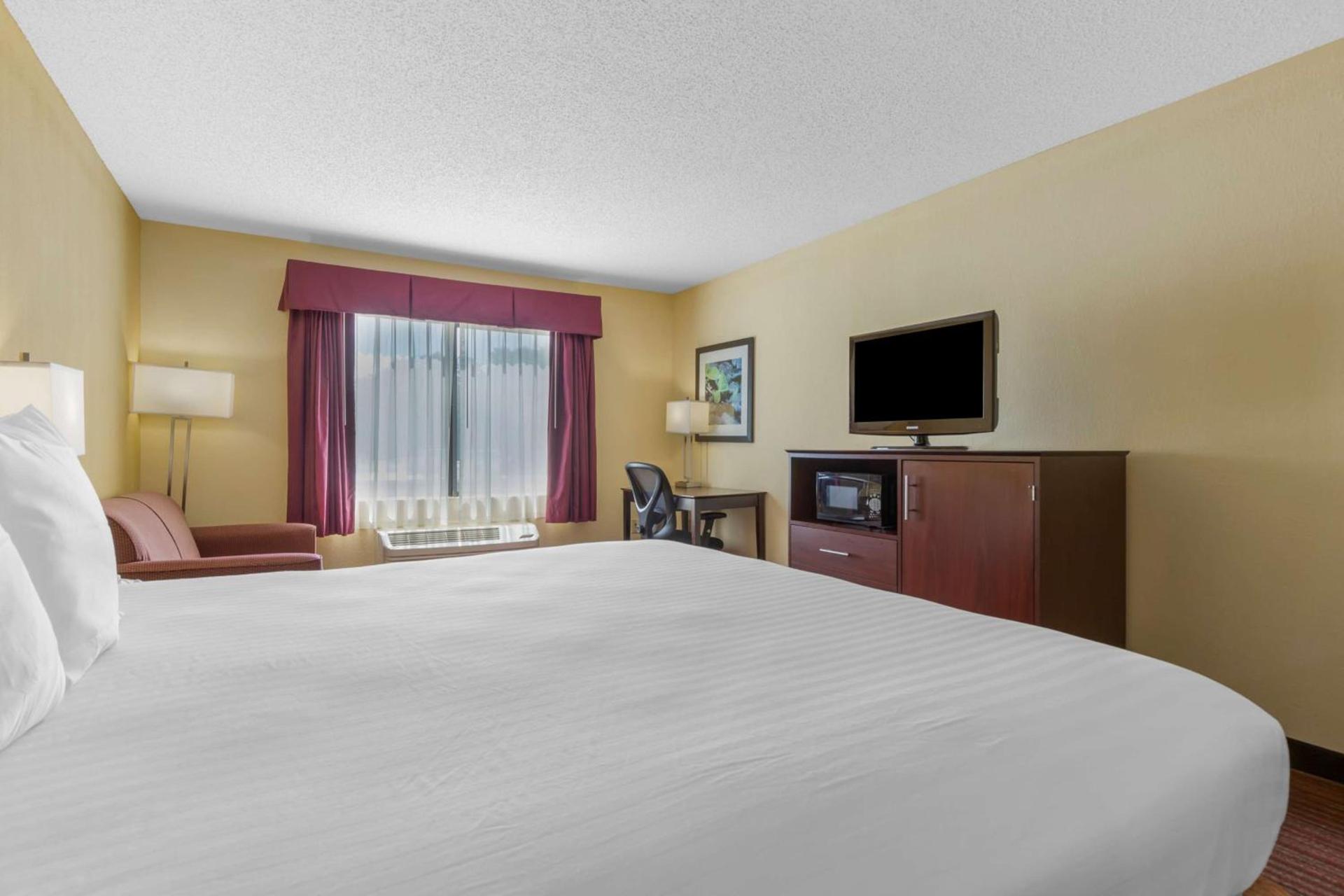 Best Western Seneca-Clemson photo 16