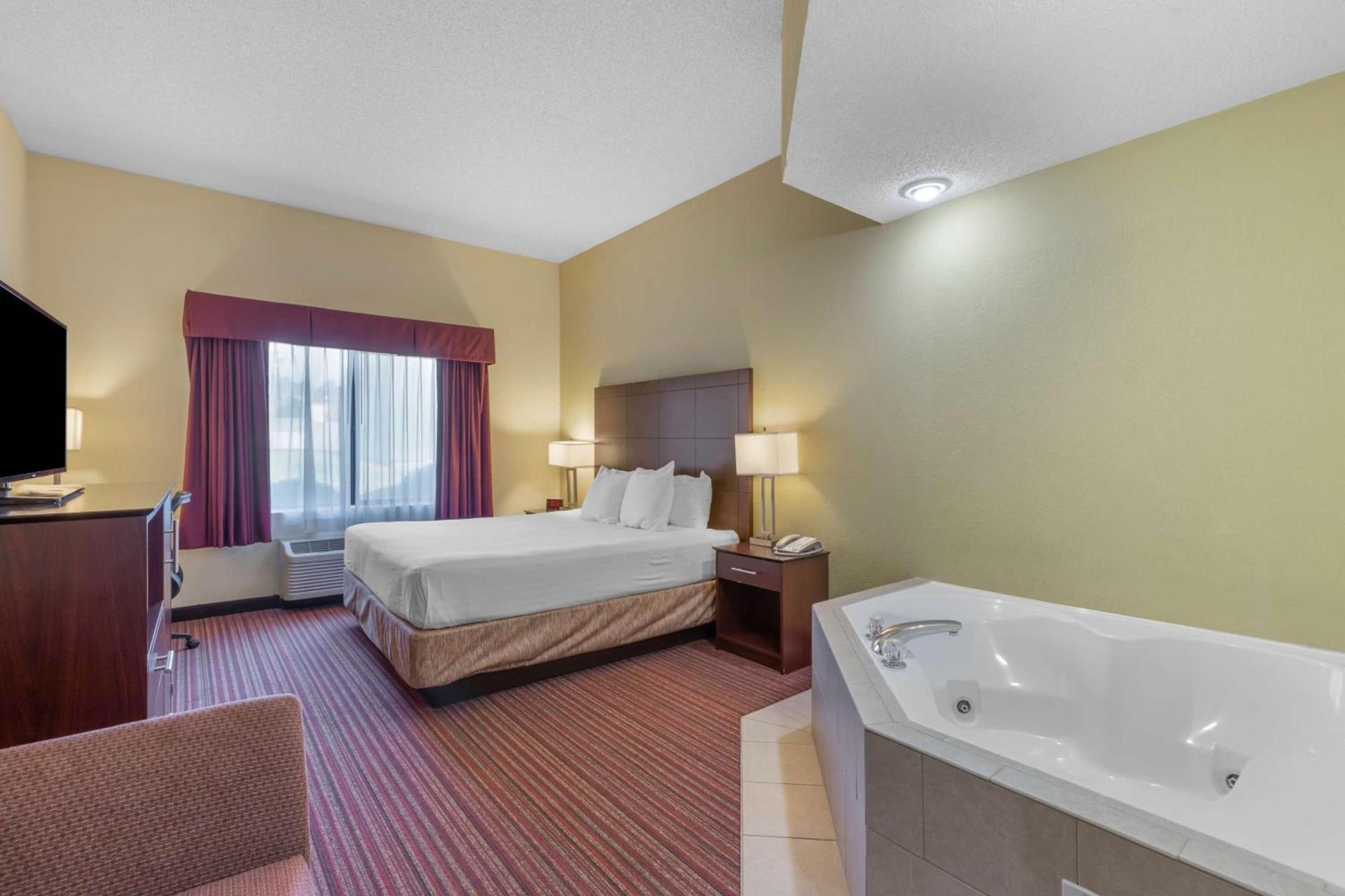 Best Western Seneca-Clemson photo 18