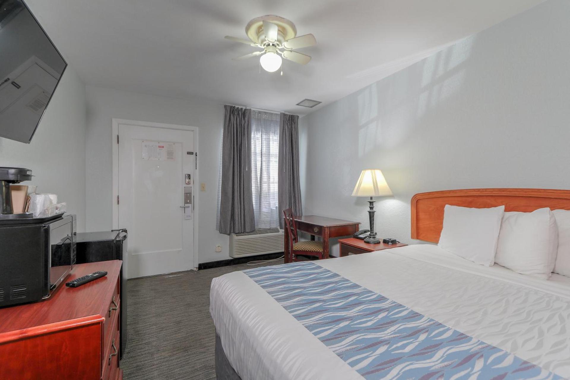 Belle Aire Motel - Downtown Convention Center - Gatlinburg photo 7