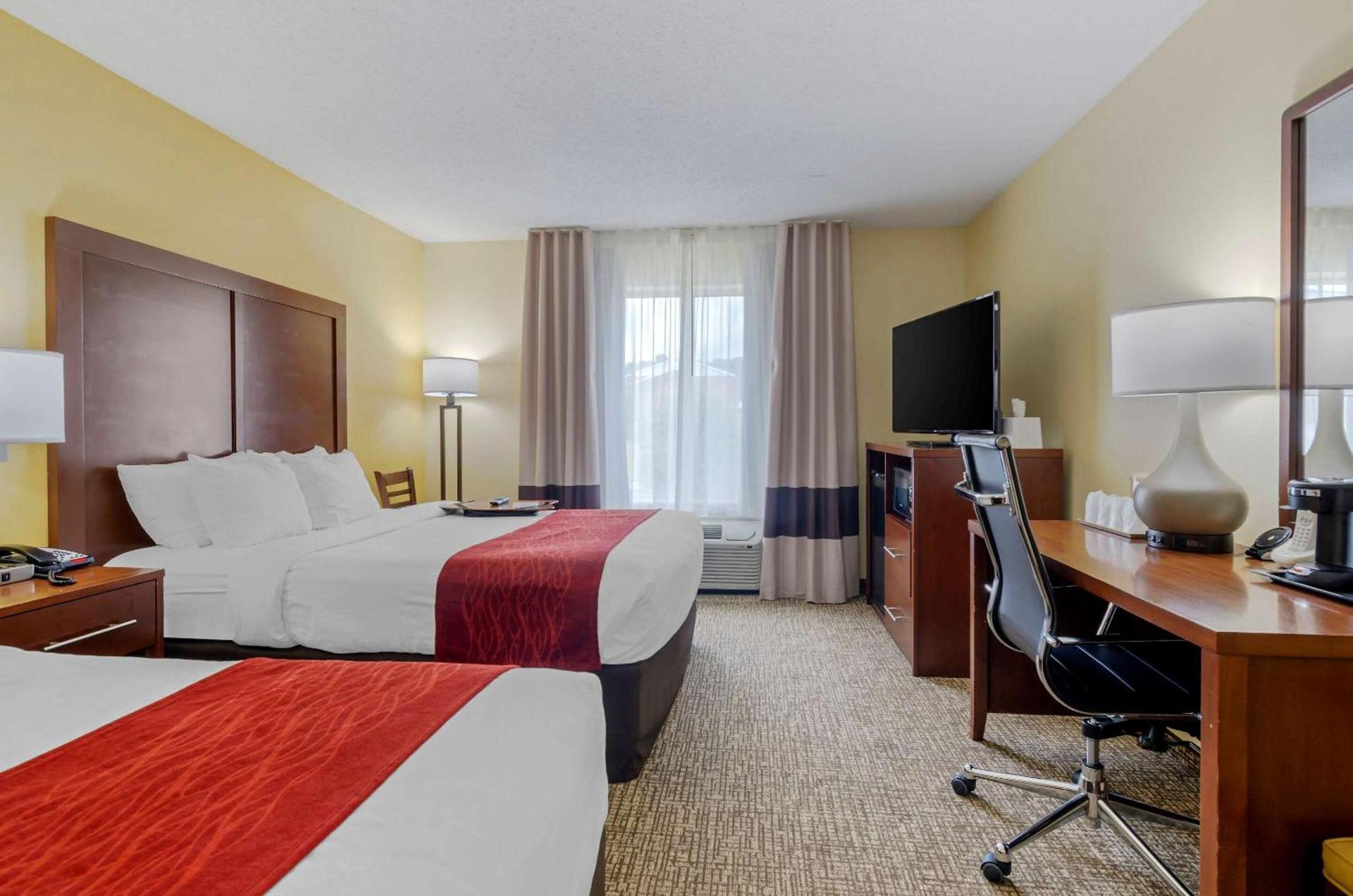 Comfort Inn & Suites Hillsville I-77 photo 20