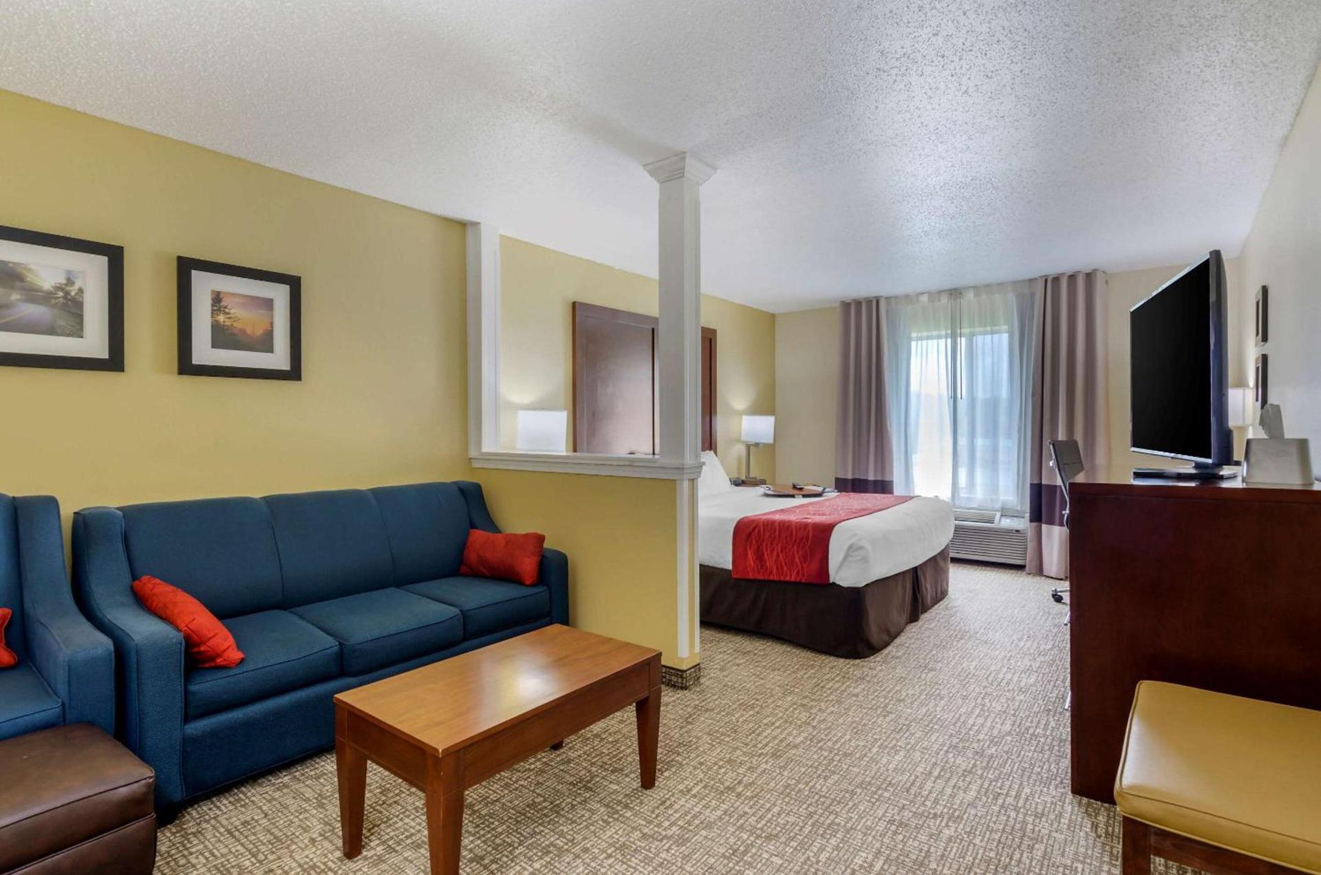 Comfort Inn & Suites Hillsville I-77 photo 30