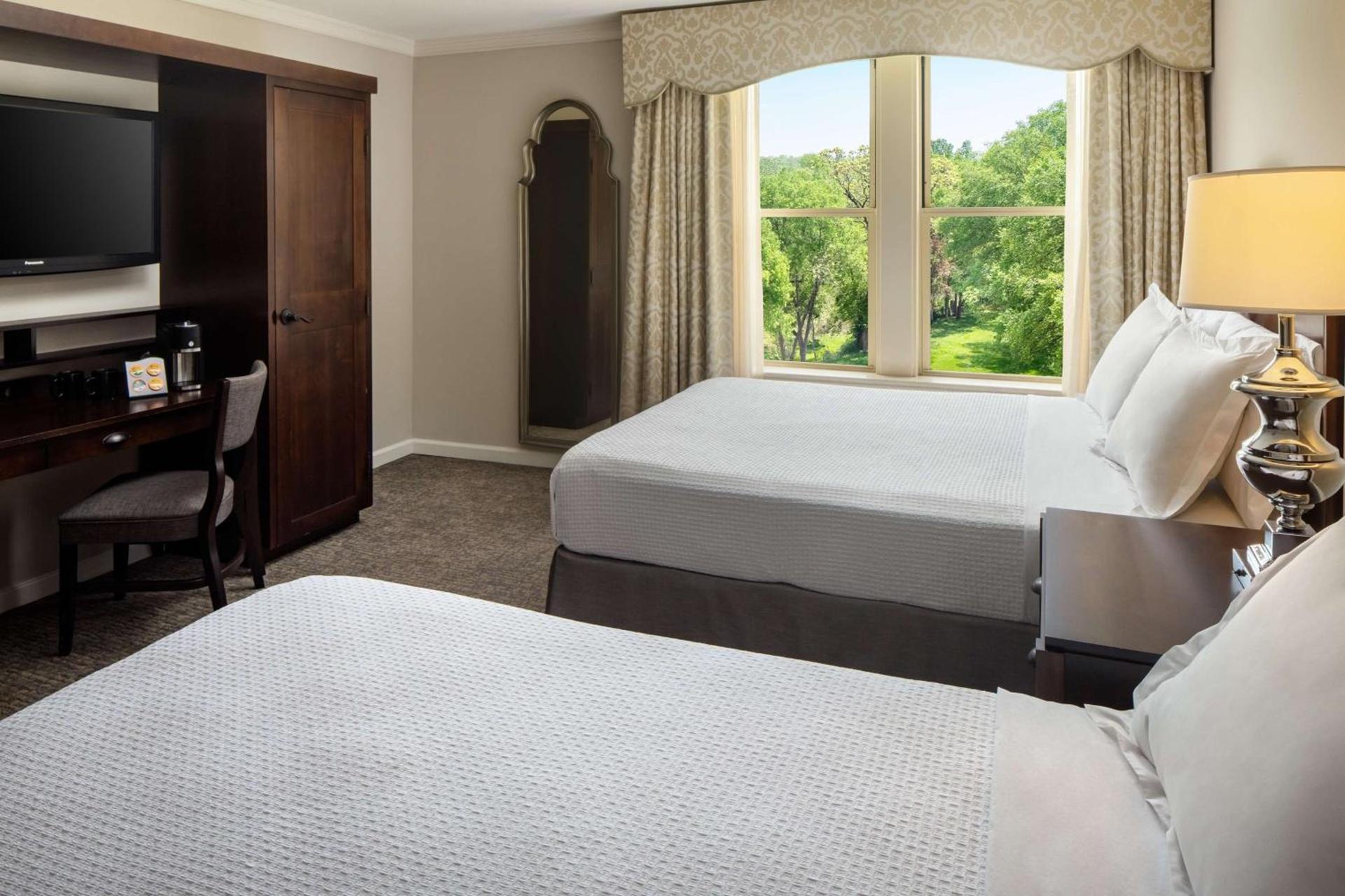 The Elms Hotel & Spa, a Destination by Hyatt Hotel photo 7