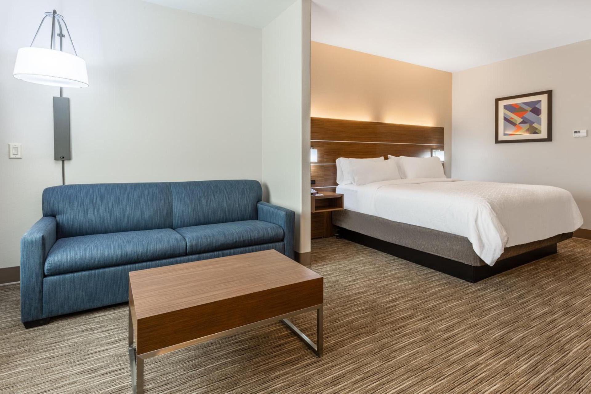 Holiday Inn Express & Suites Kearney by IHG photo 20