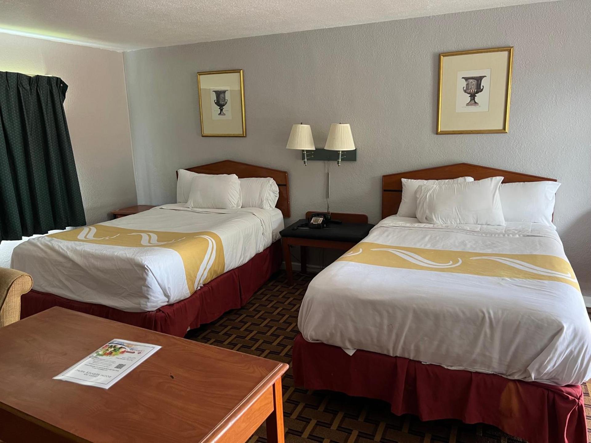 Budget Inn photo 4