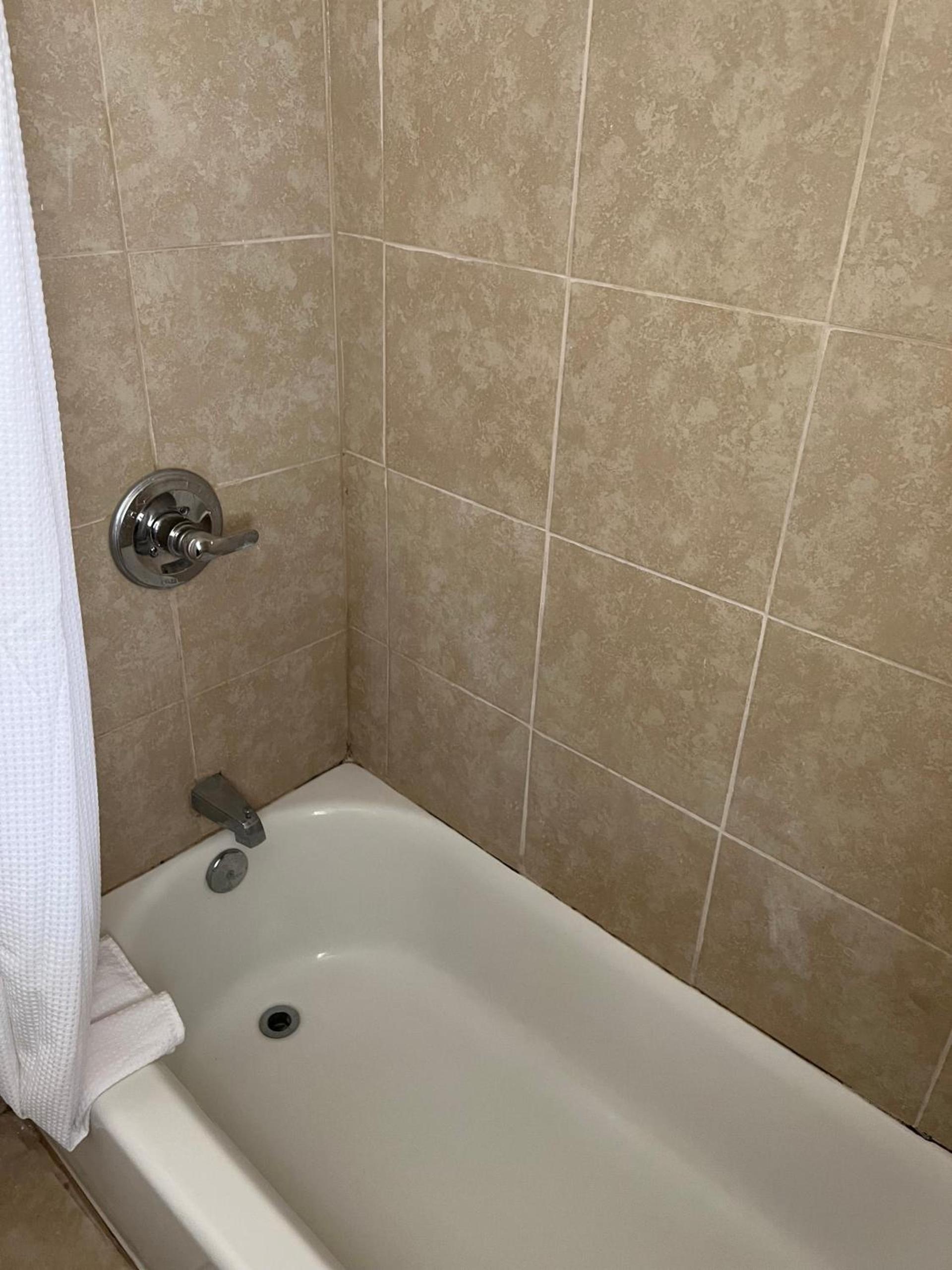 Budget Inn photo 9