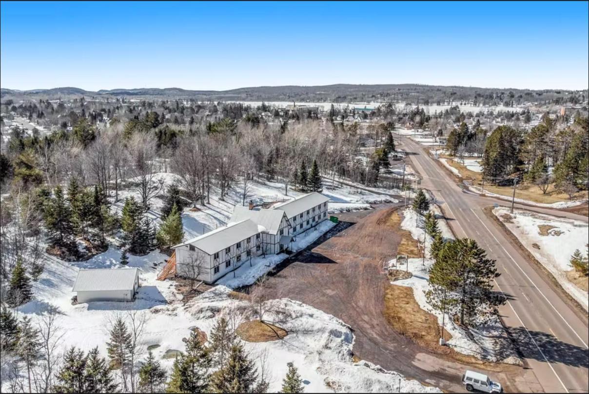 Snow Chasers Lodge photo 10