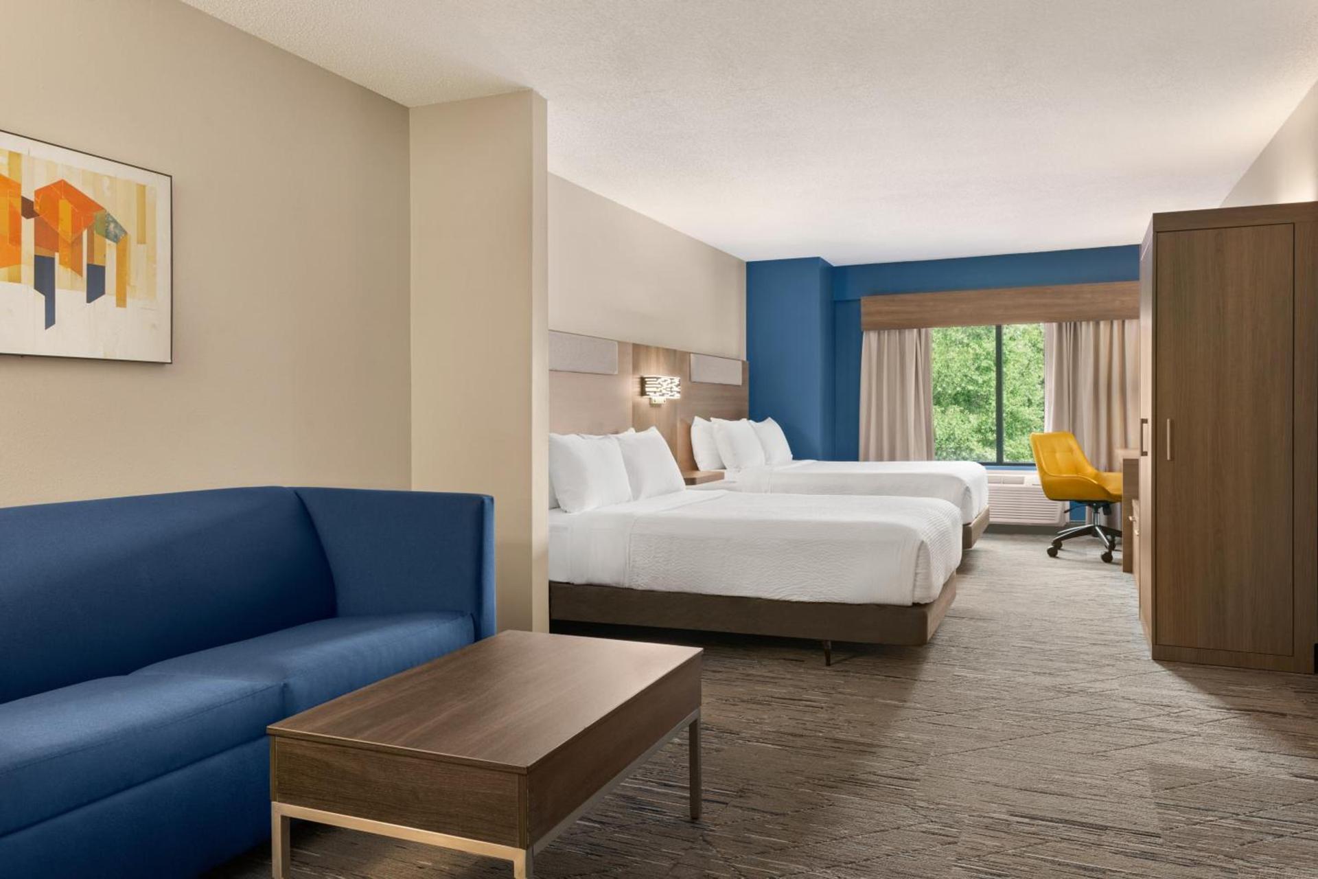 Holiday Inn Express & Suites Greenville-Downtown by IHG photo 7