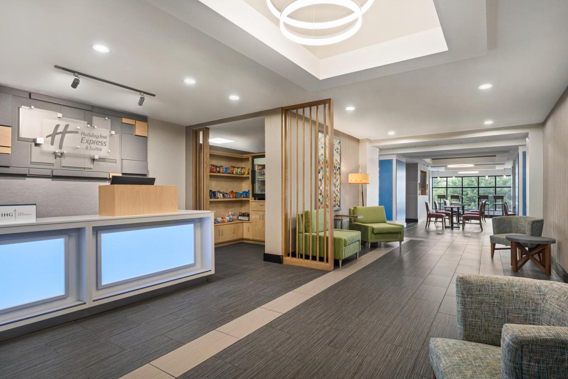 Holiday Inn Express & Suites Greenville-Downtown by IHG photo 24