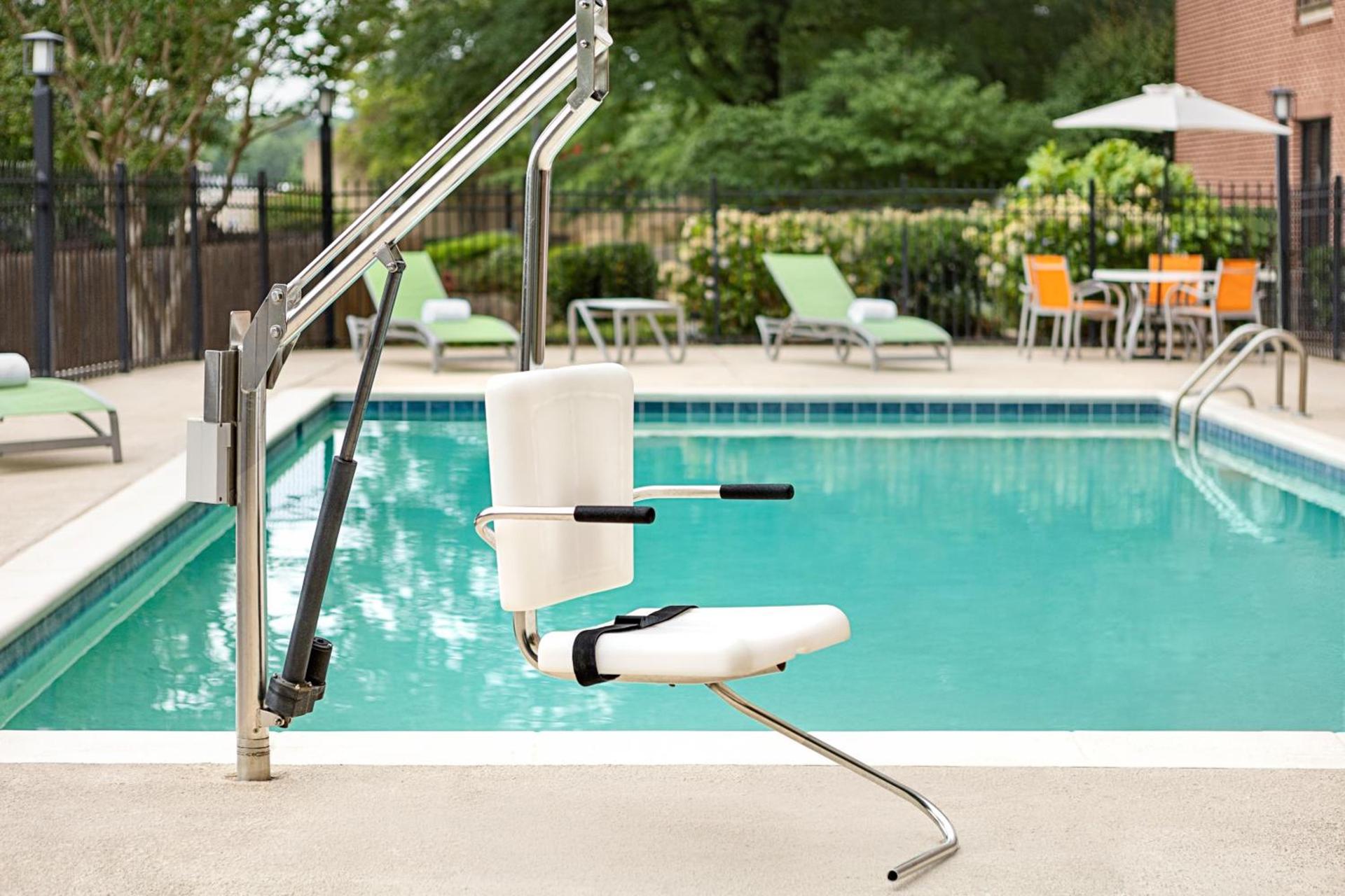 Holiday Inn Express & Suites Greenville-Downtown by IHG photo 18