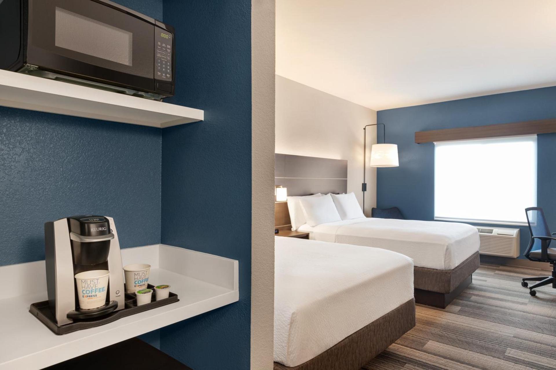 Holiday Inn Express & Suites Denver Airport by IHG photo 9