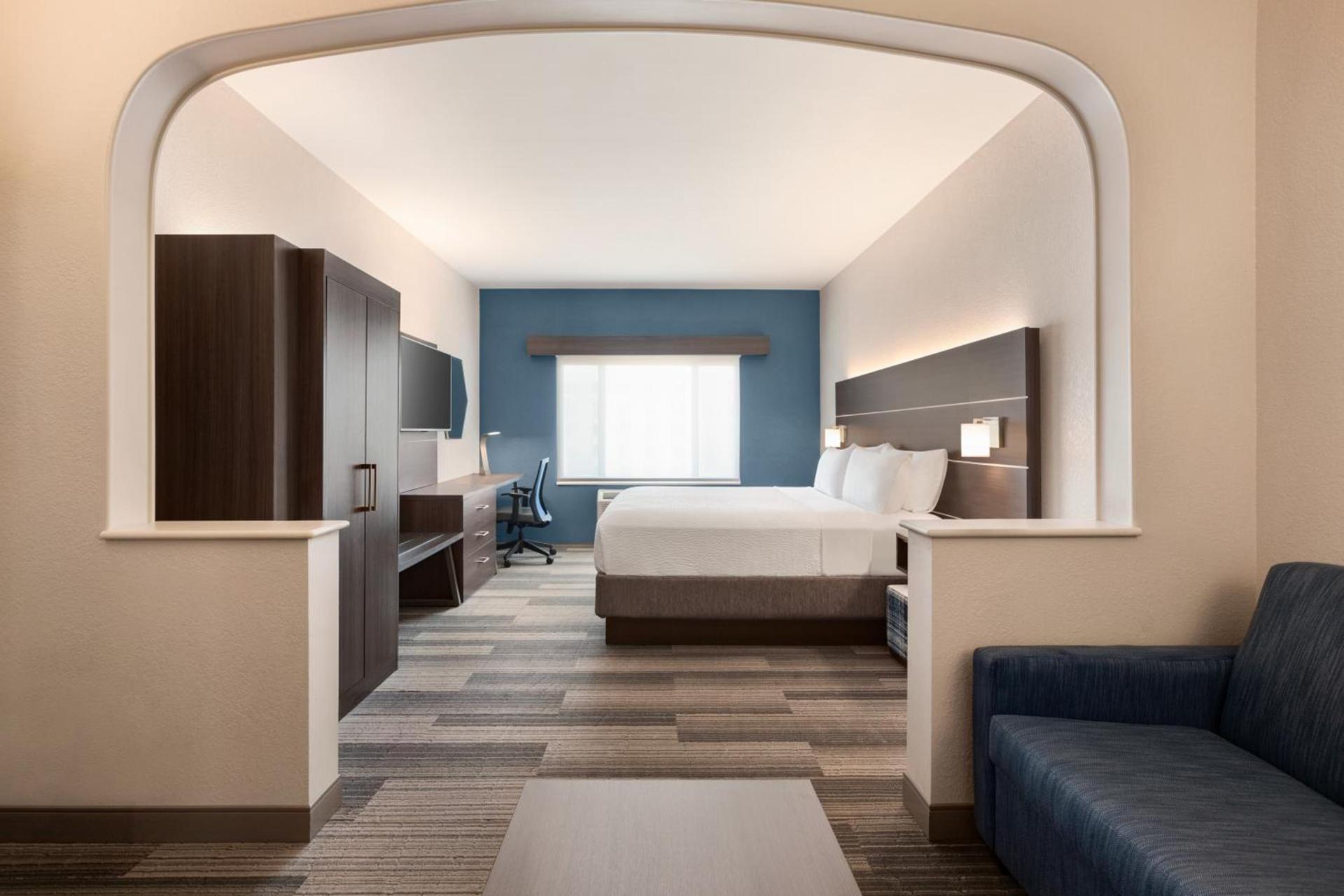 Holiday Inn Express & Suites Denver Airport by IHG photo 12