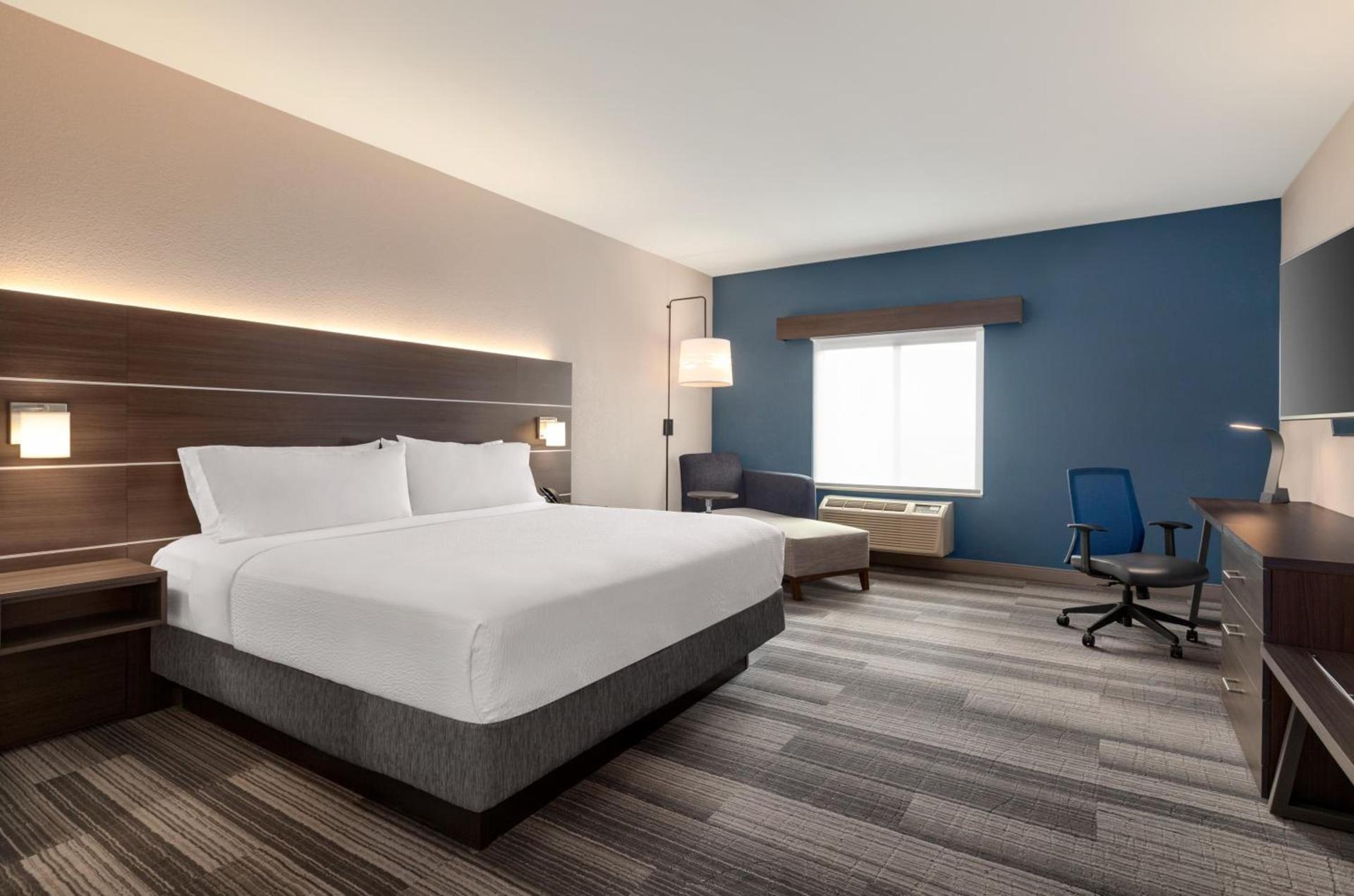 Holiday Inn Express & Suites Denver Airport by IHG photo 19