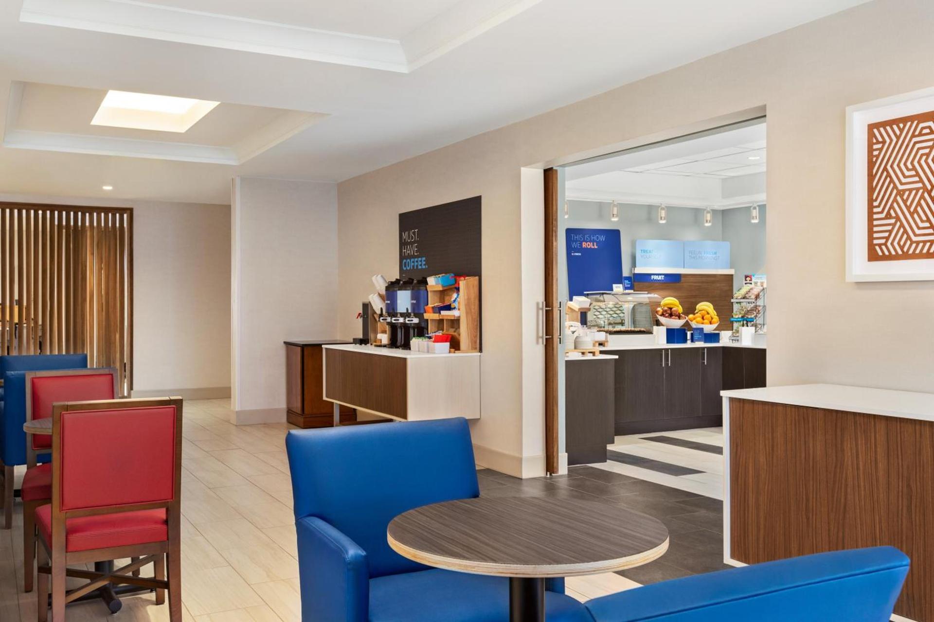 Holiday Inn Express & Suites Denver Airport by IHG photo 21