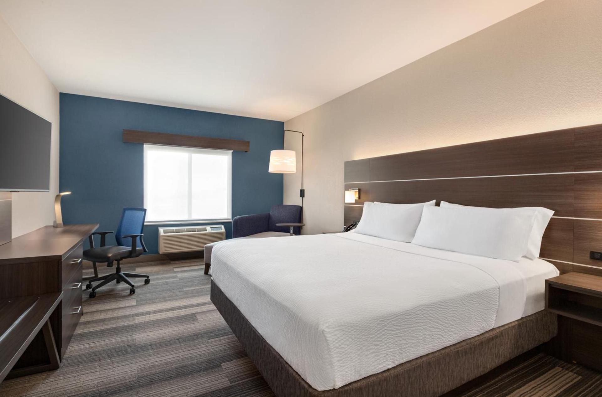 Holiday Inn Express & Suites Denver Airport by IHG photo 22