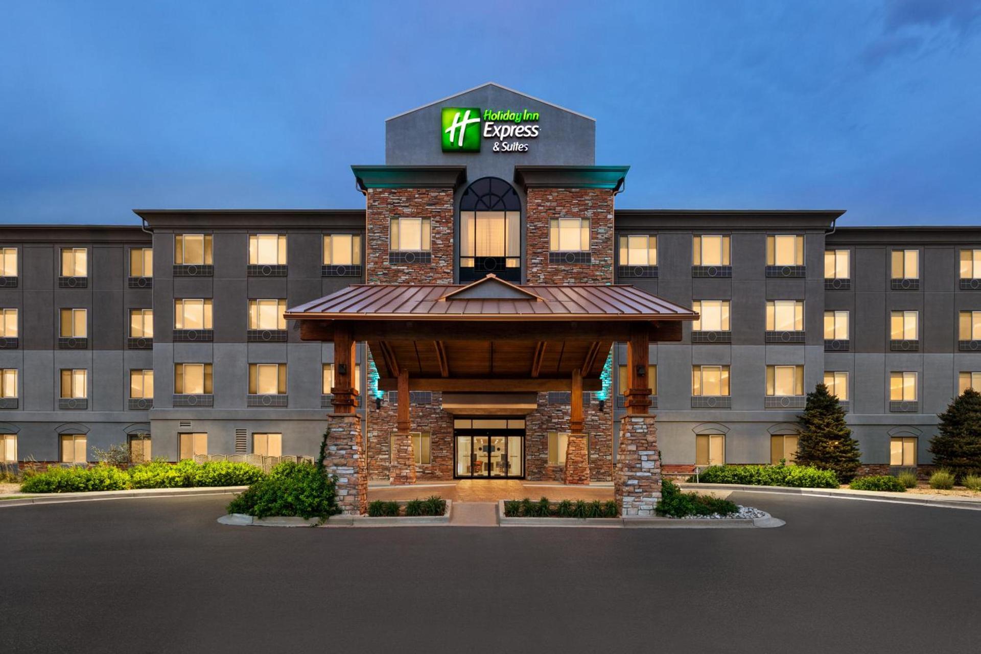 Holiday Inn Express & Suites Denver Airport by IHG photo 2