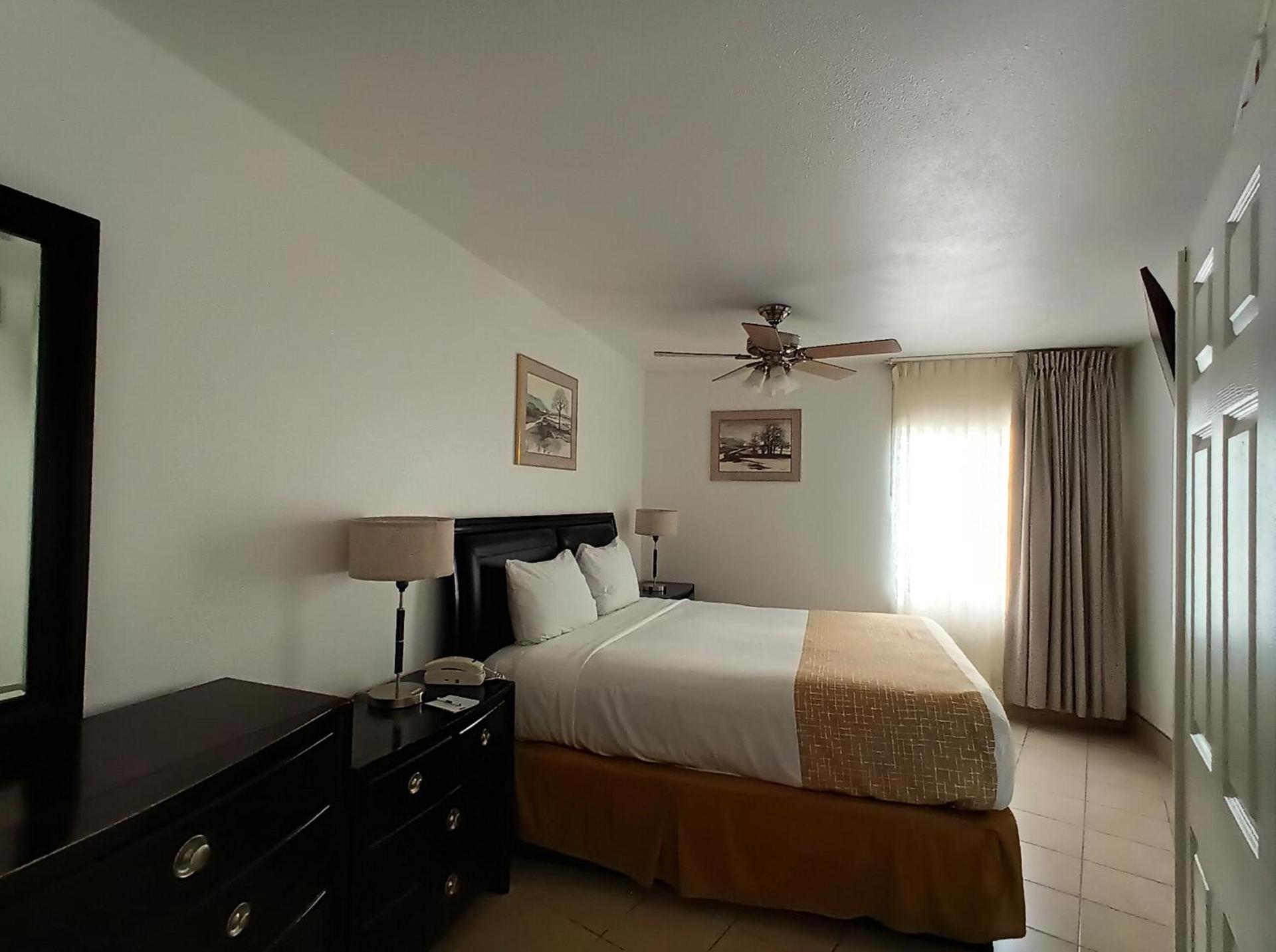 Travelodge by Wyndham Las Vegas photo 38
