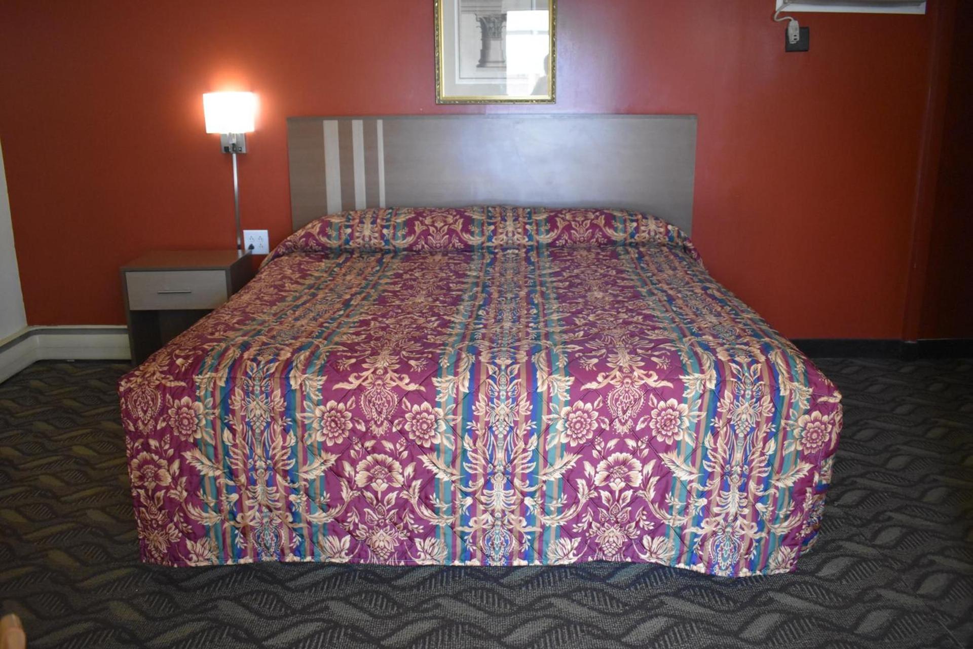 South Hills Motel photo 5