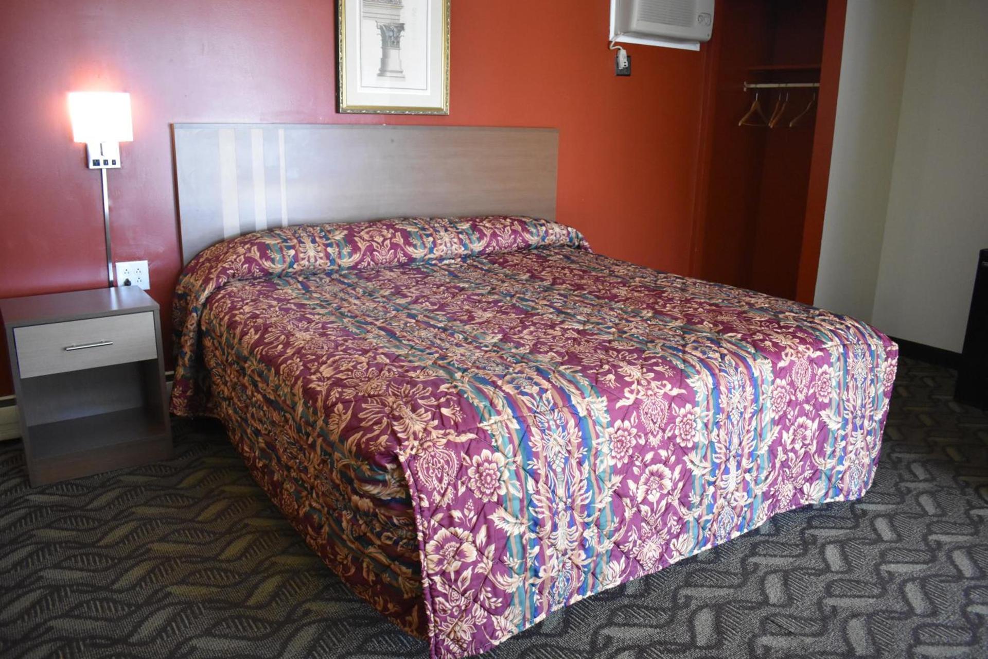 South Hills Motel photo 7