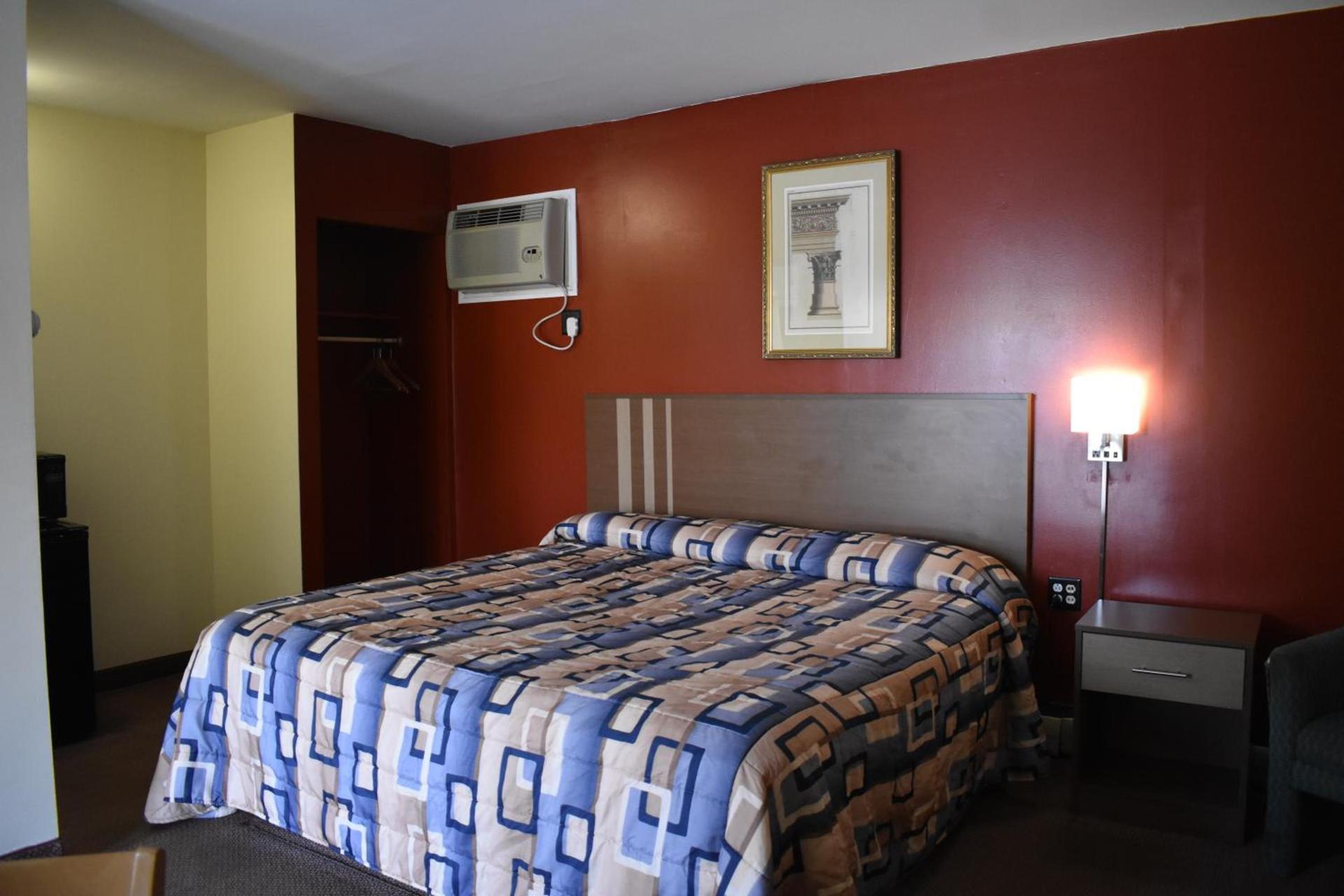 South Hills Motel photo 10