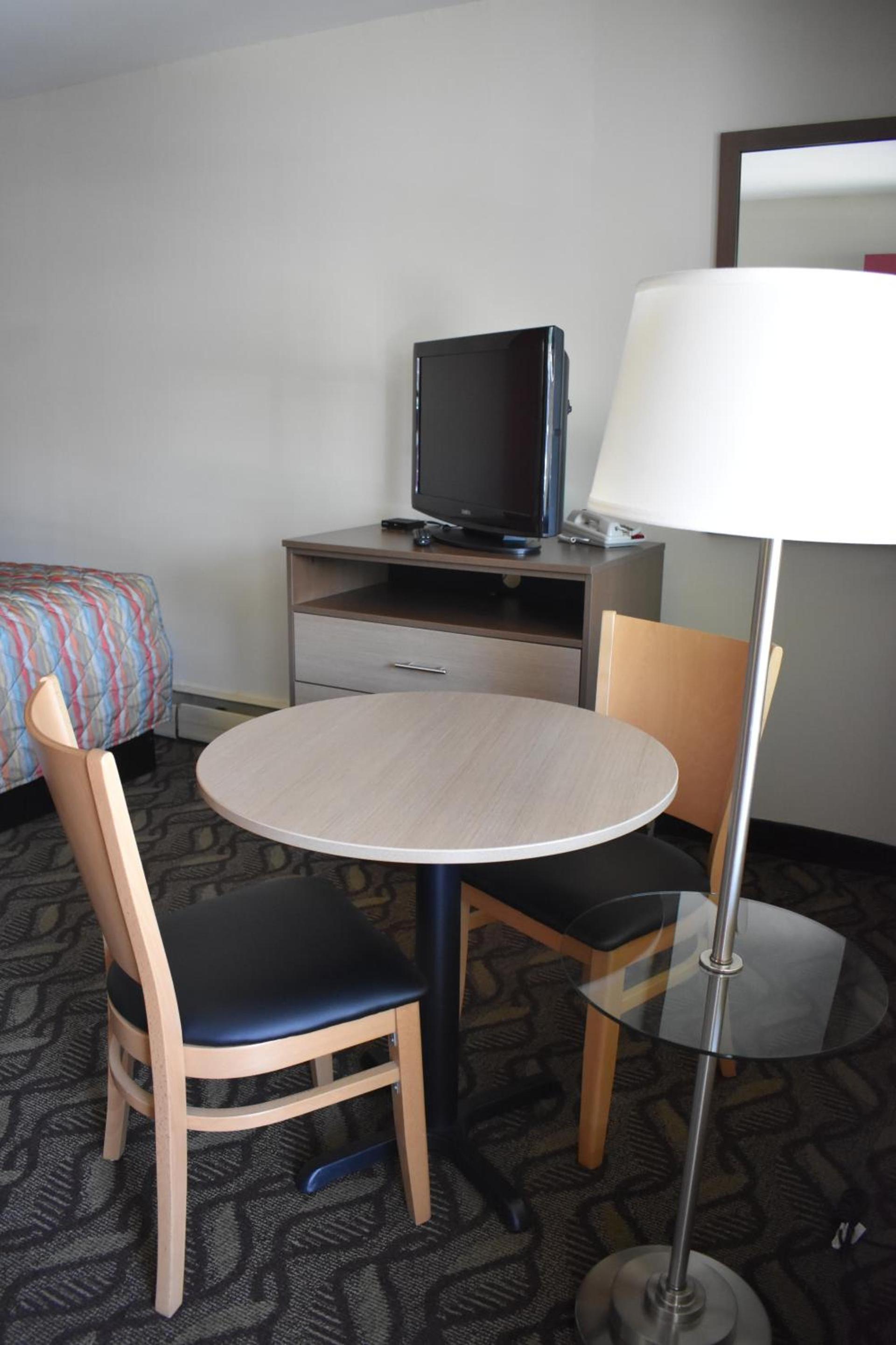 South Hills Motel photo 15