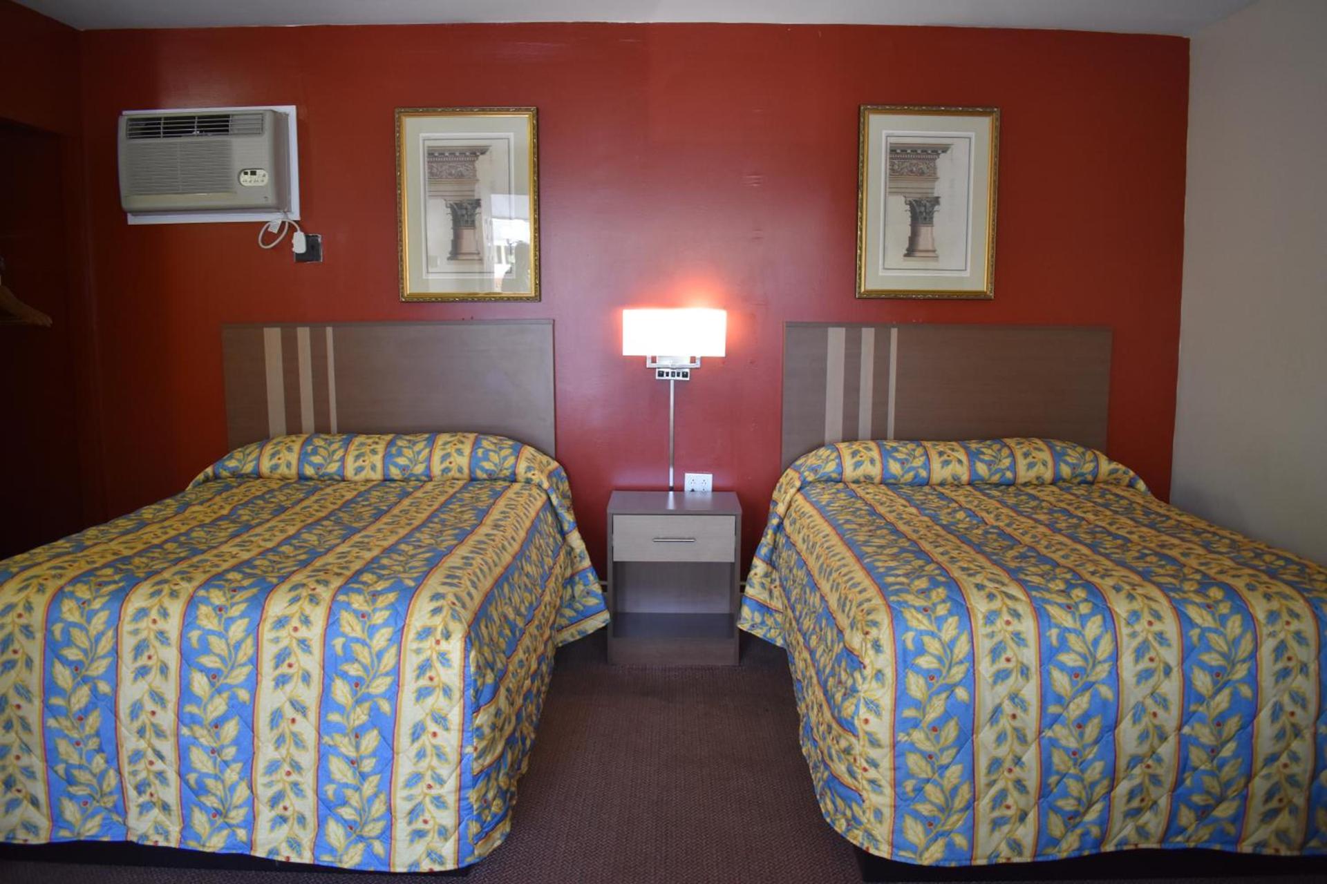 South Hills Motel photo 21